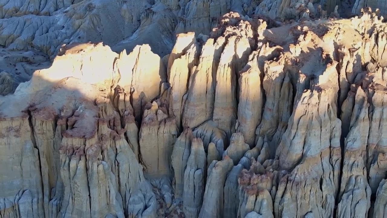 中国西藏阿里地区扎达土林霞义沟日出风光视频下载