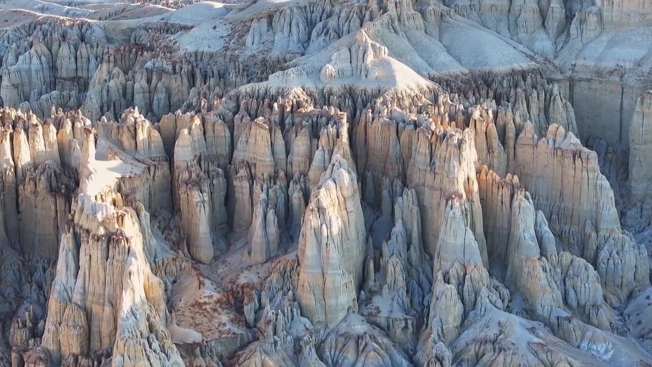 中国西藏阿里地区扎达土林霞义沟日出风光视频下载