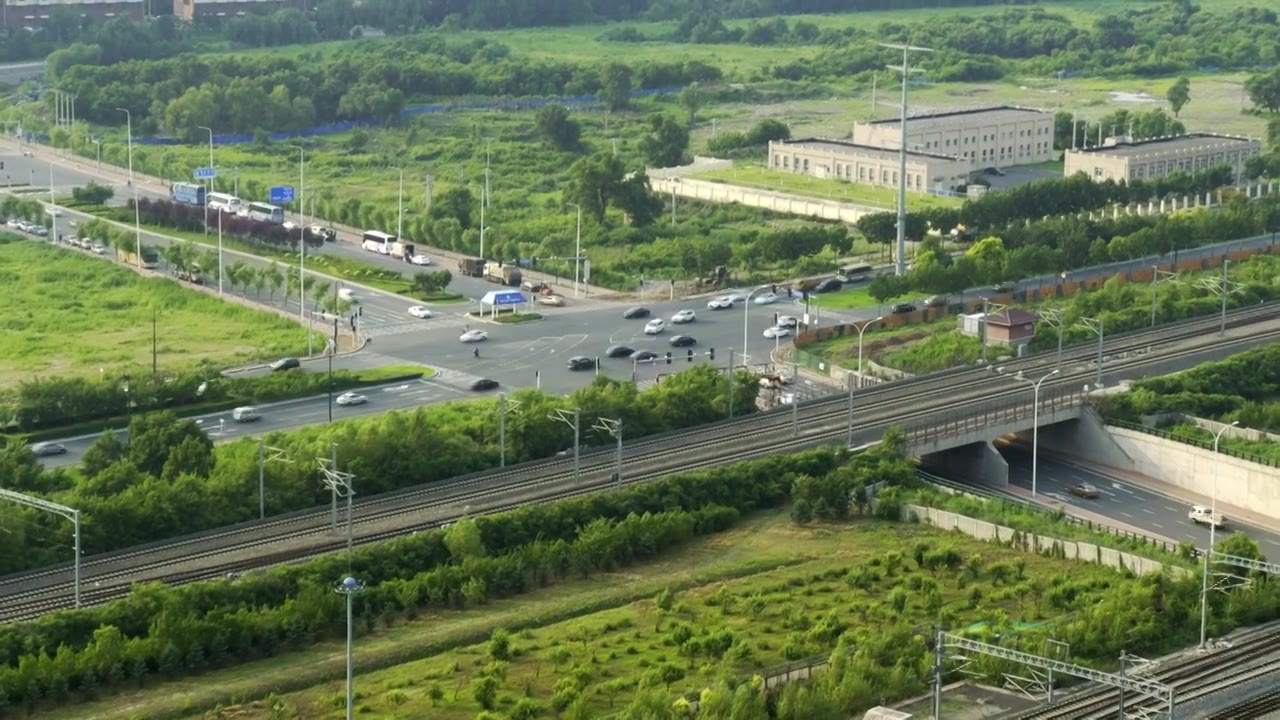 车流 十字路口 植物 铁路视频素材