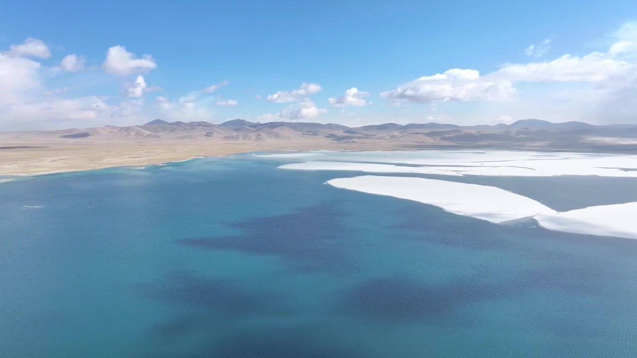 中国西藏羌塘无人区高原雪山湖泊日措航拍风光视频下载