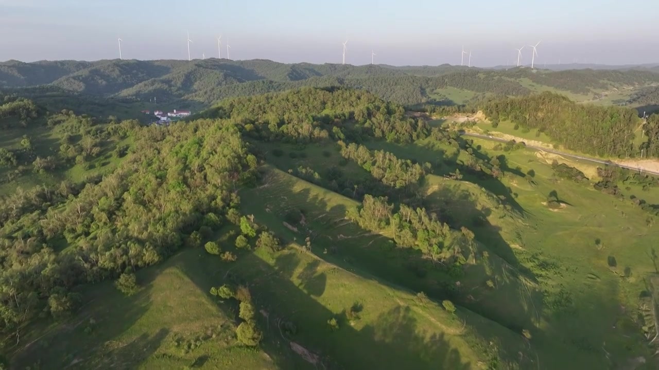 陕西省宝鸡市陇县关山草原航拍视频视频素材