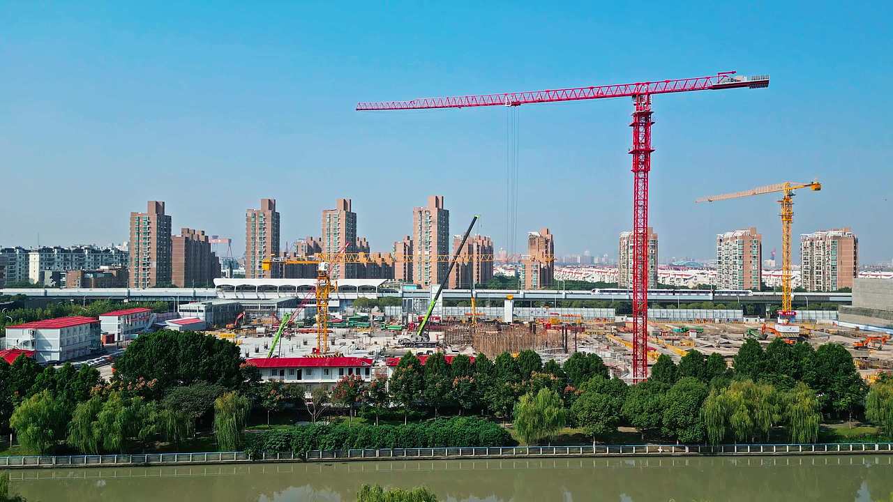 上海嘉里中心建设中视频素材画面3