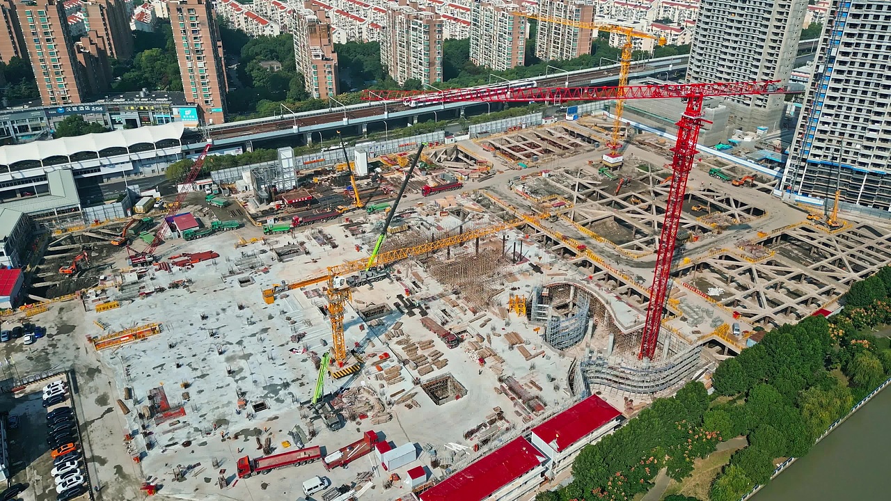 上海嘉里中心建设中视频素材画面4