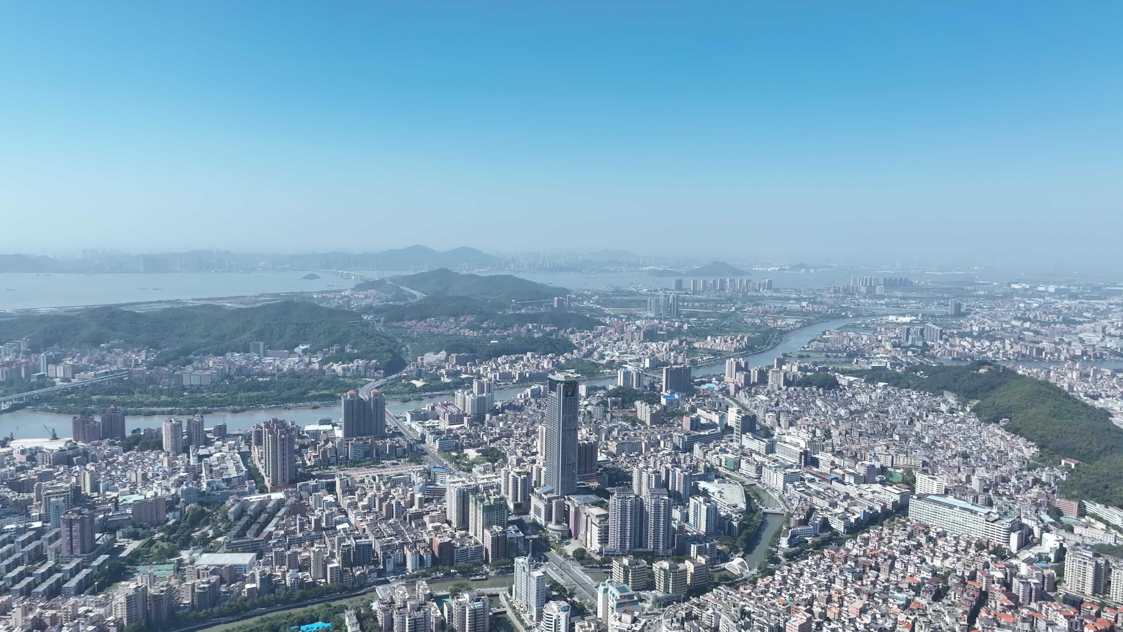 东莞虎门镇大景航拍城市建筑风光黄河时装城视频素材画面4