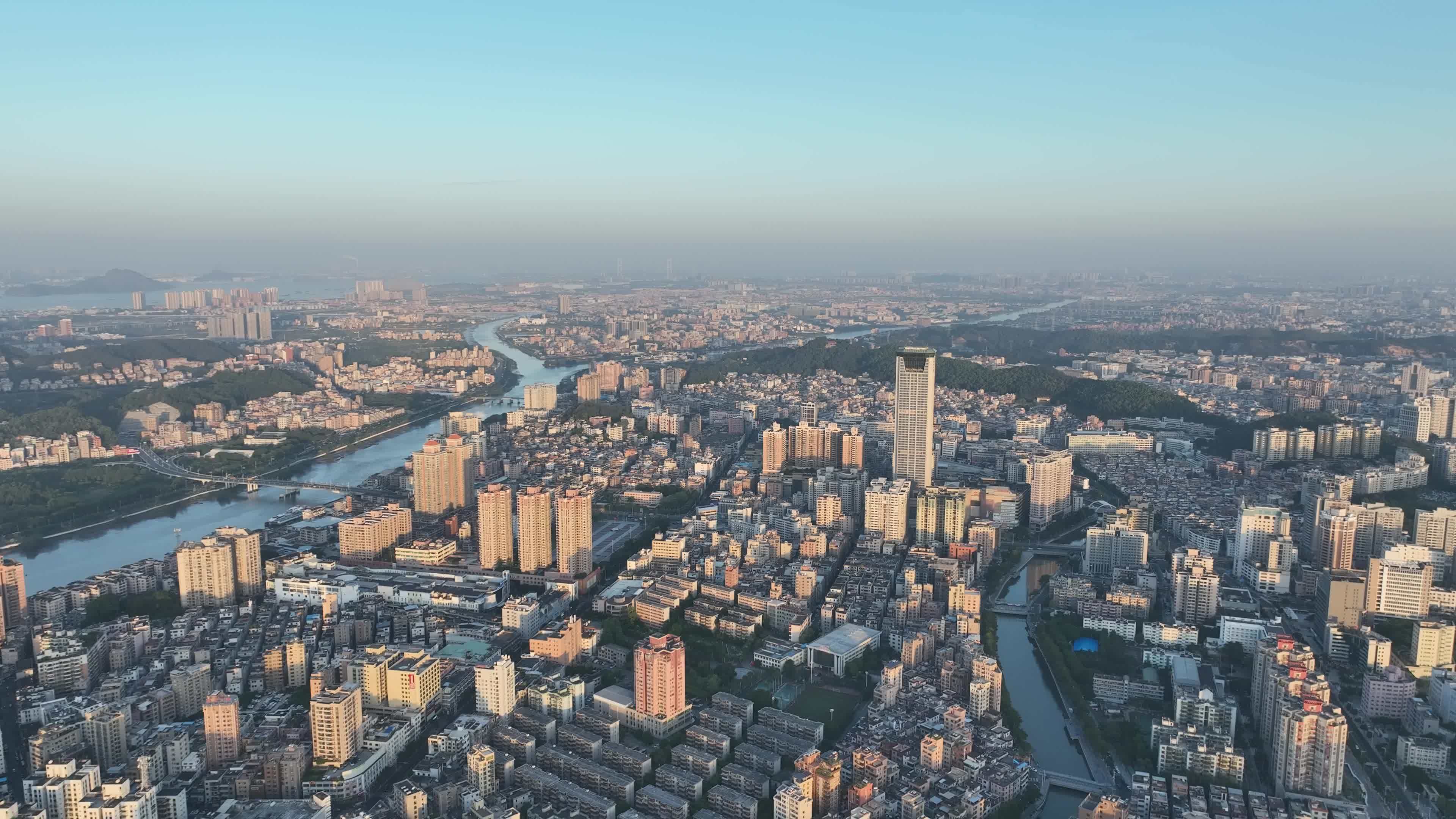 东莞虎门航拍虎门镇城市建筑风光黄河时装城视频素材画面3
