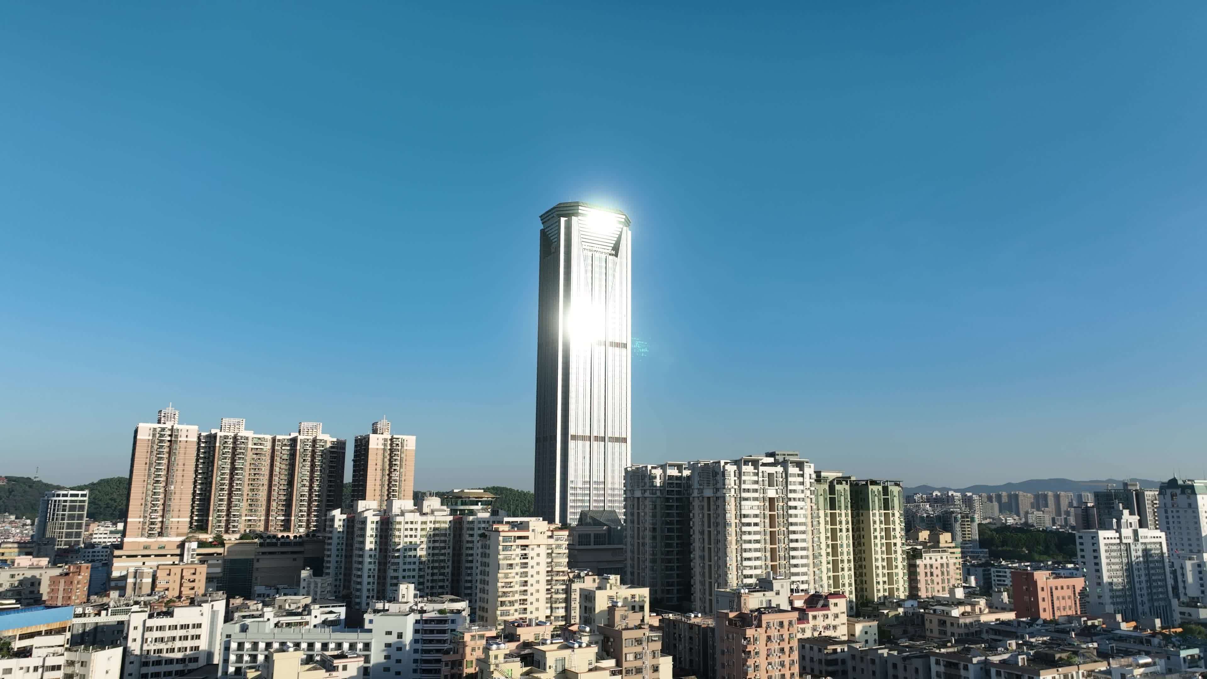 东莞虎门航拍虎门镇城市建筑风光黄河时装城视频素材画面2