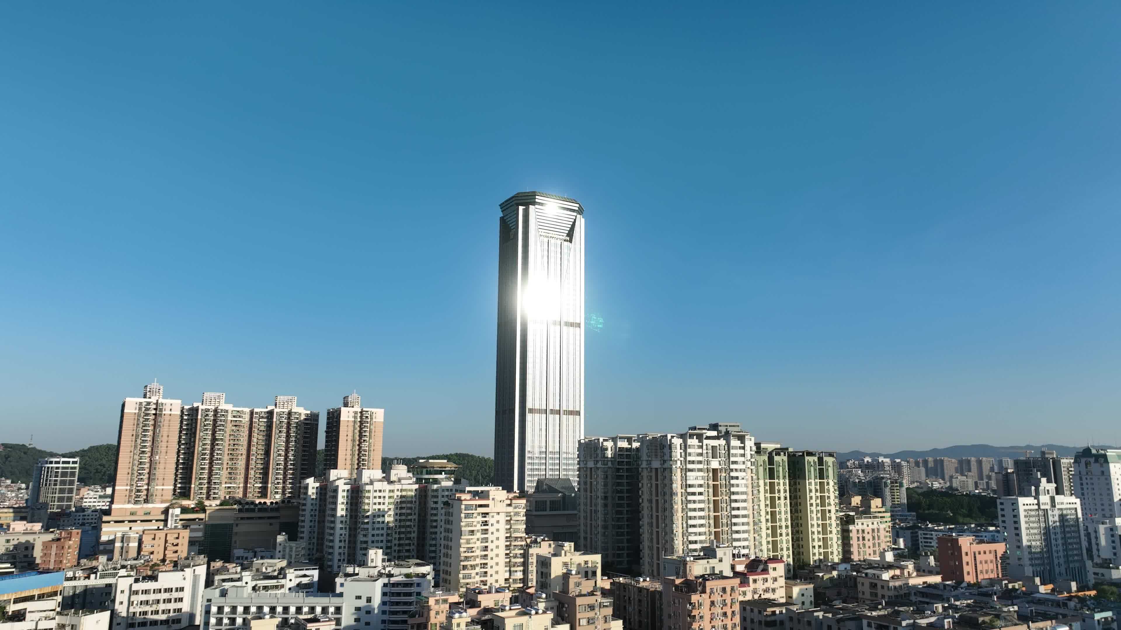 东莞虎门航拍虎门镇城市建筑风光黄河时装城视频素材画面4