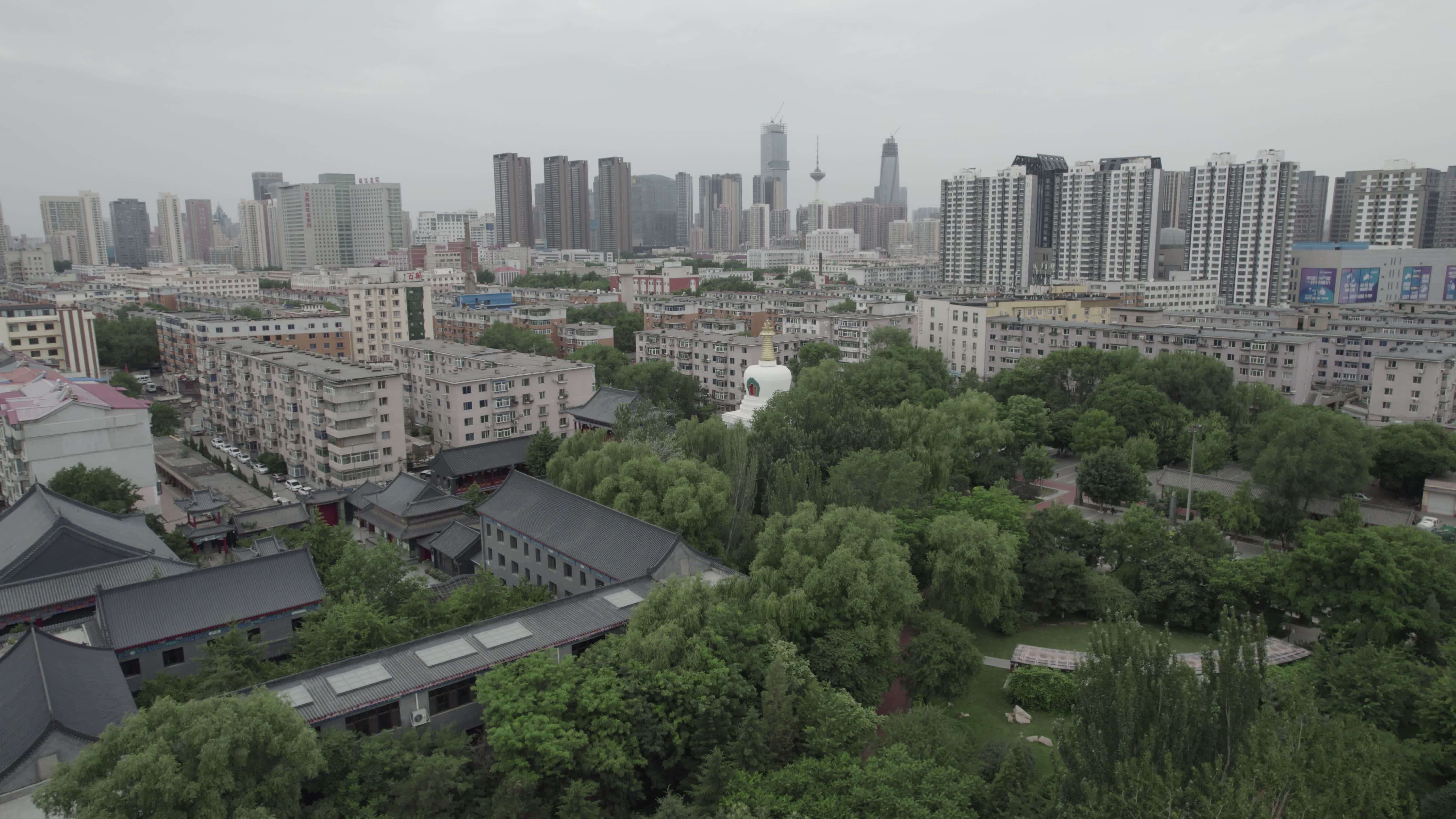 5.4K航拍沈阳南塔公园视频素材画面1