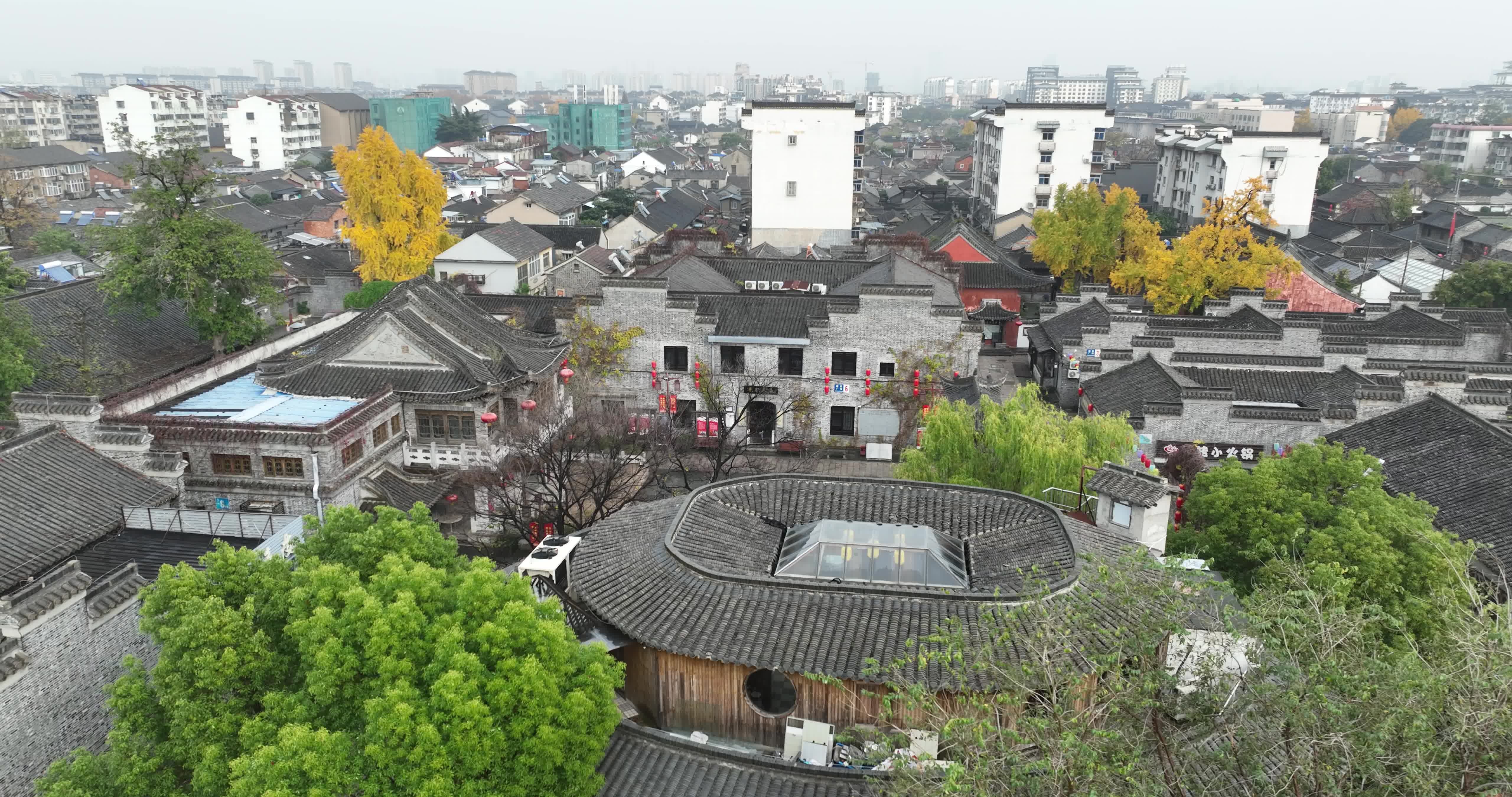航拍扬州东关街（御3哈苏色彩）视频素材画面4