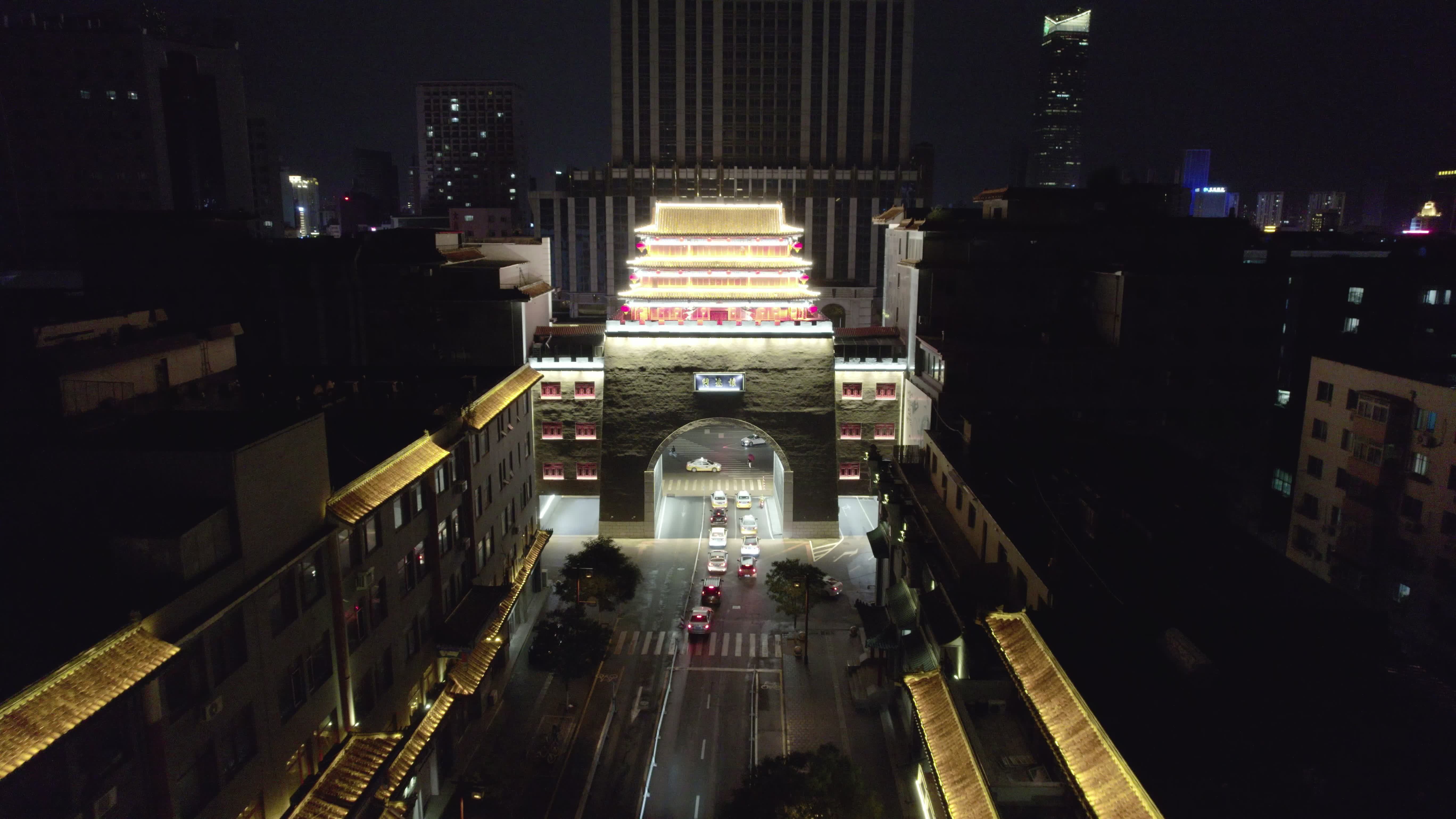 怀远门夜景航拍视频素材画面2
