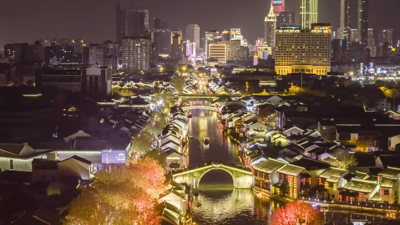 延时-无锡清名桥古运河景区夜景航拍视频素材画面4