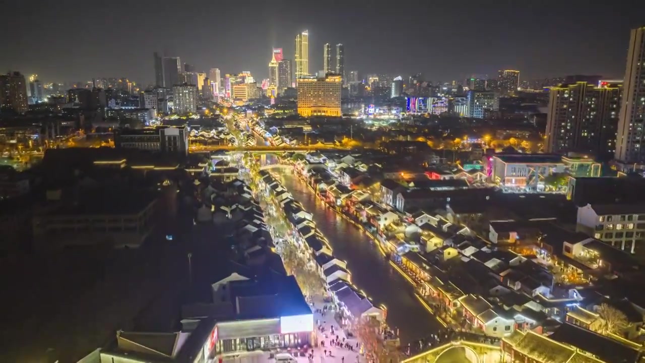 延时-无锡清名桥古运河景区夜景航拍视频素材画面3