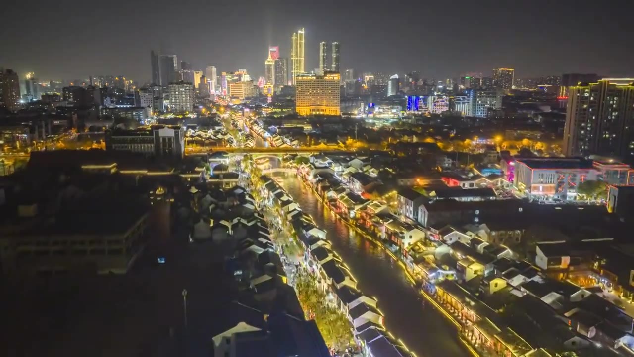 延时-无锡清名桥古运河景区夜景航拍视频素材画面4