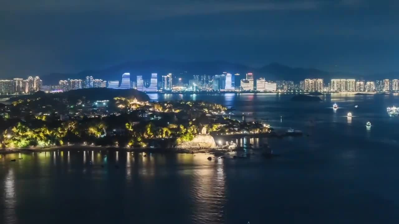 厦门双子塔鼓浪屿鹭江道航拍延时合集视频素材画面4