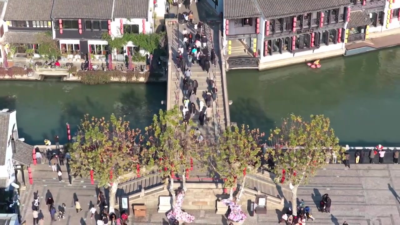 航拍无锡清名桥古运河街区视频素材画面4
