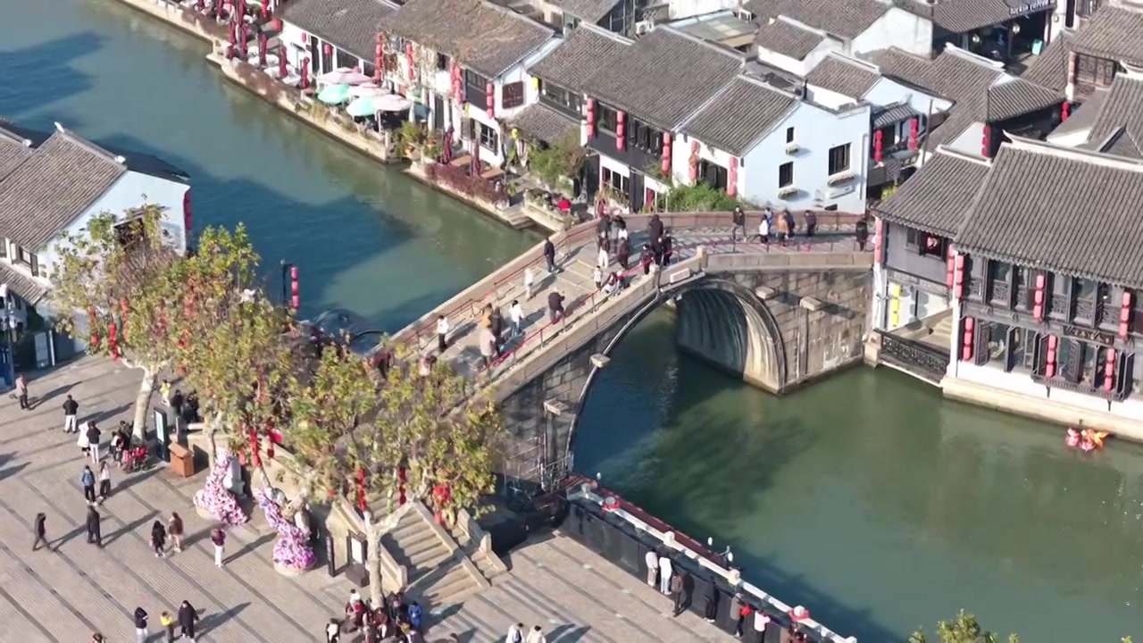航拍无锡清名桥古运河街区视频素材画面3