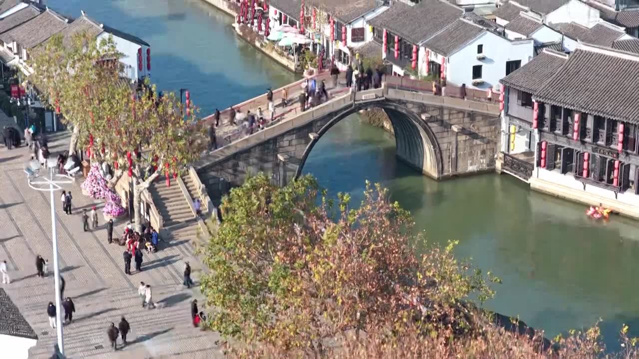 航拍无锡清名桥古运河街区视频素材画面1