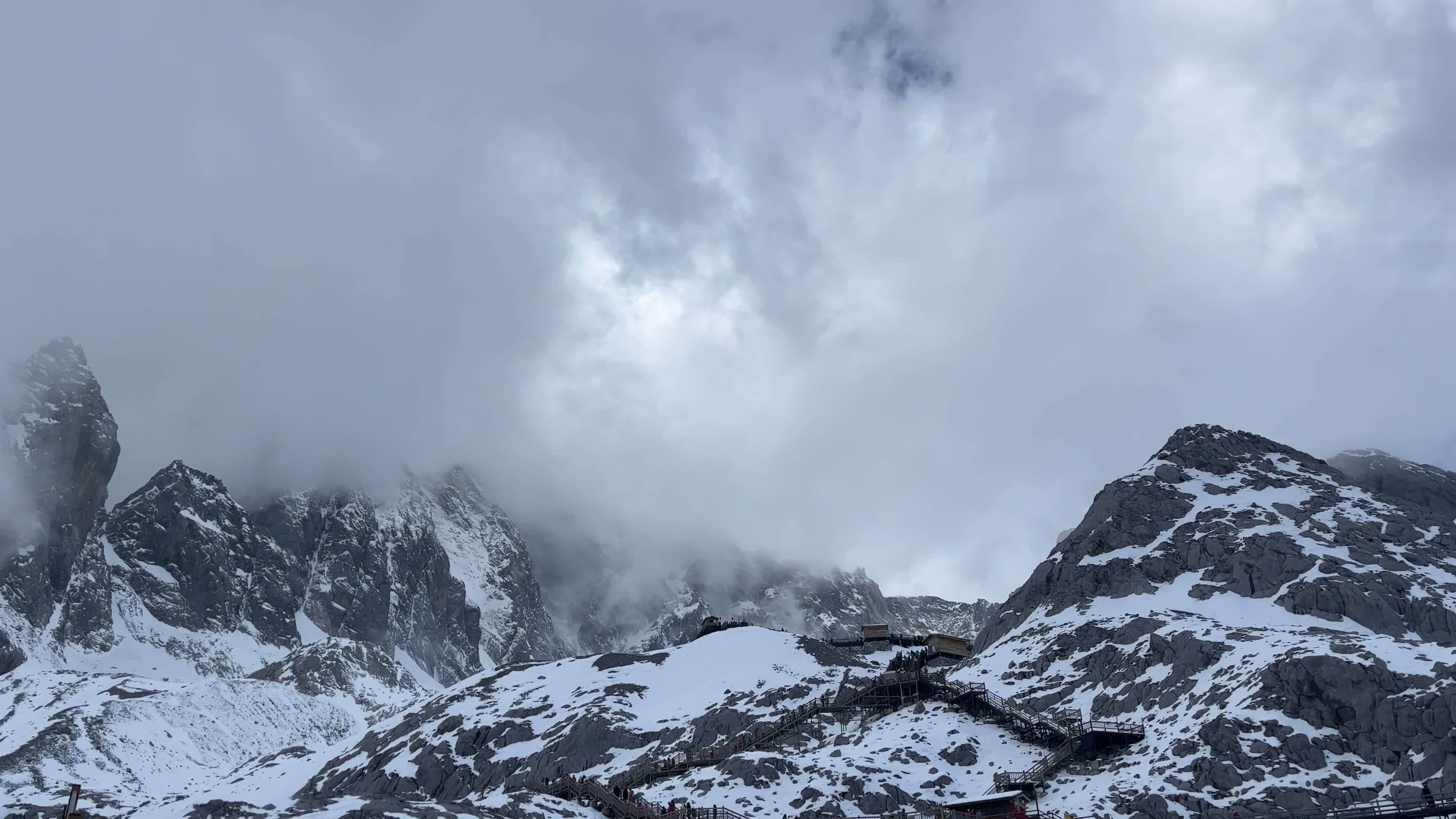 4K玉龙雪山旅游宣传片视频素材画面1