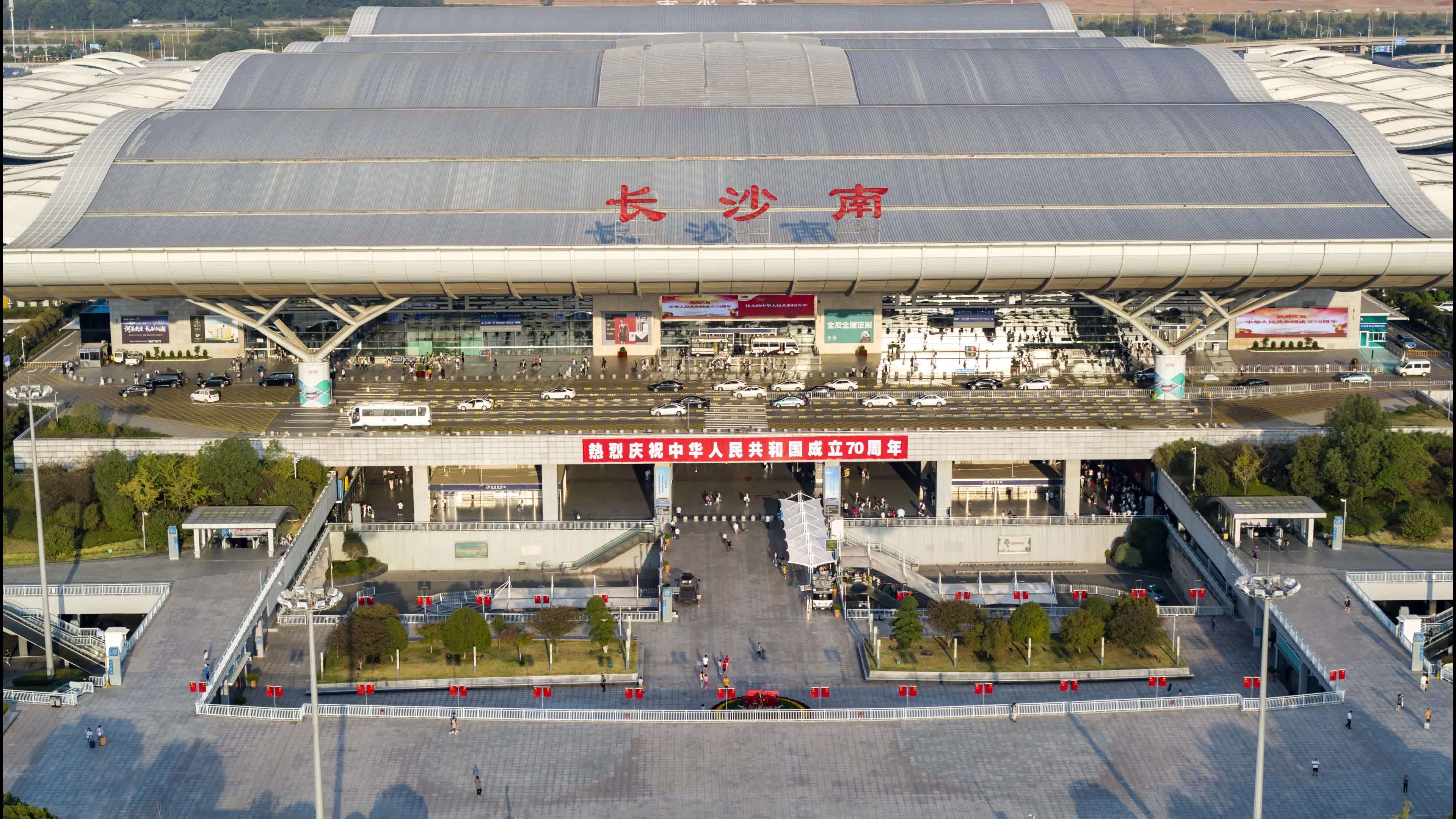 长沙客运高铁京广线高铁站落日【精品】视频素材画面2