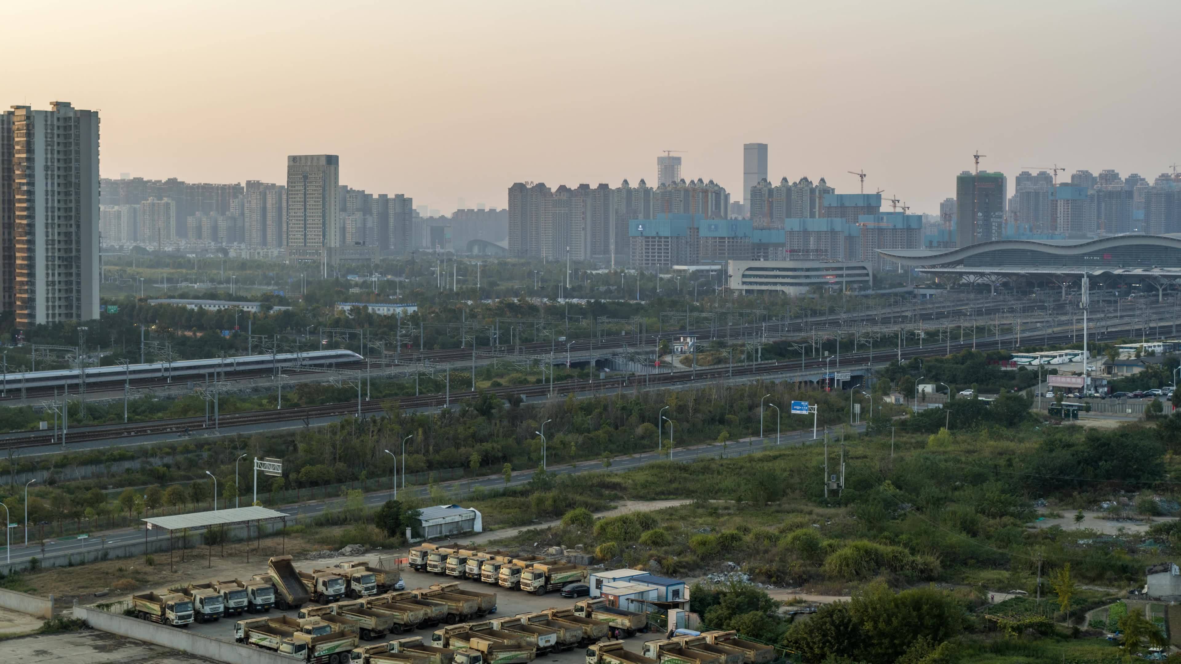 高速铁路京广线长沙高铁站视频素材画面1