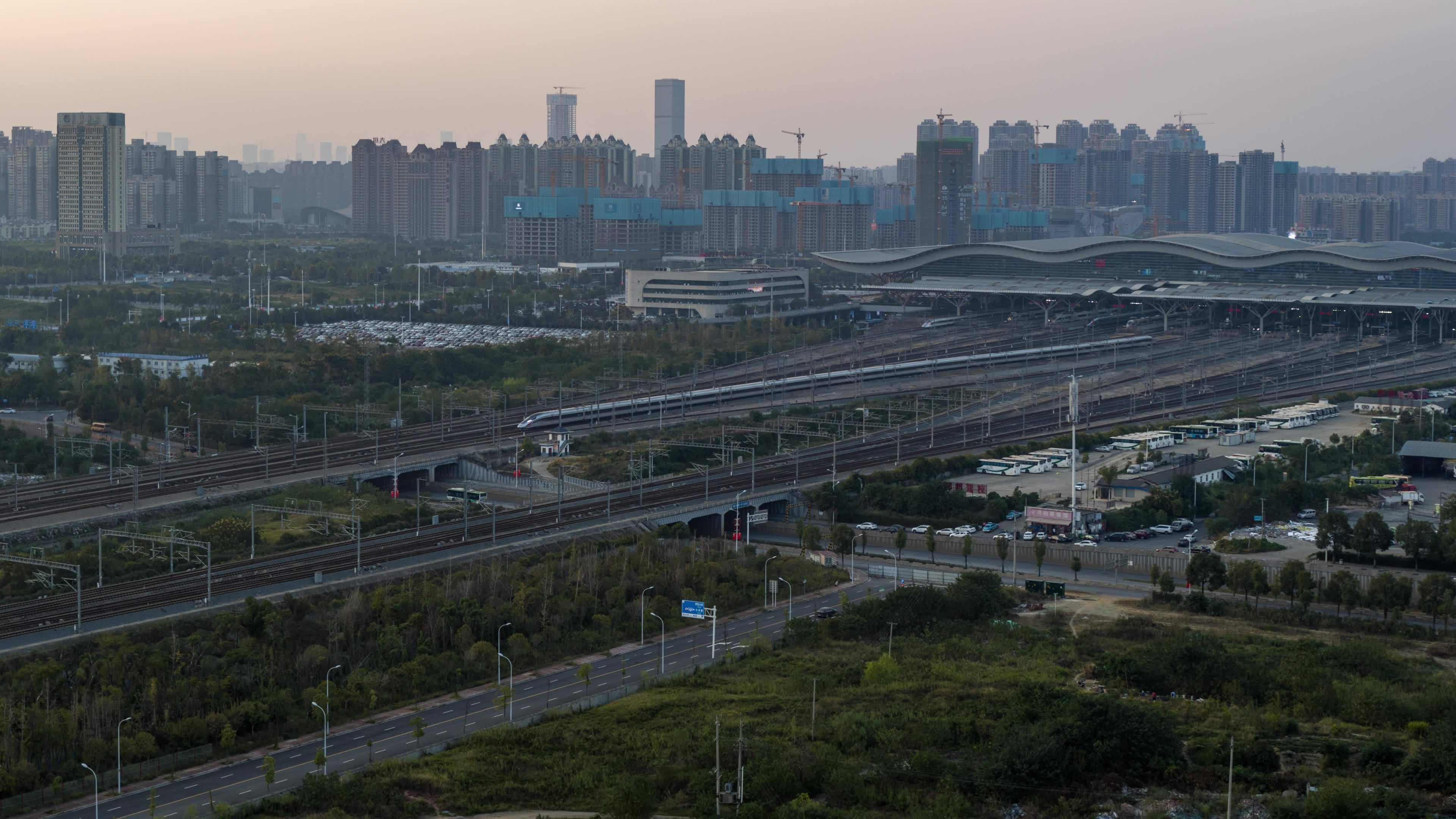 高速铁路京广线长沙高铁站视频素材画面1