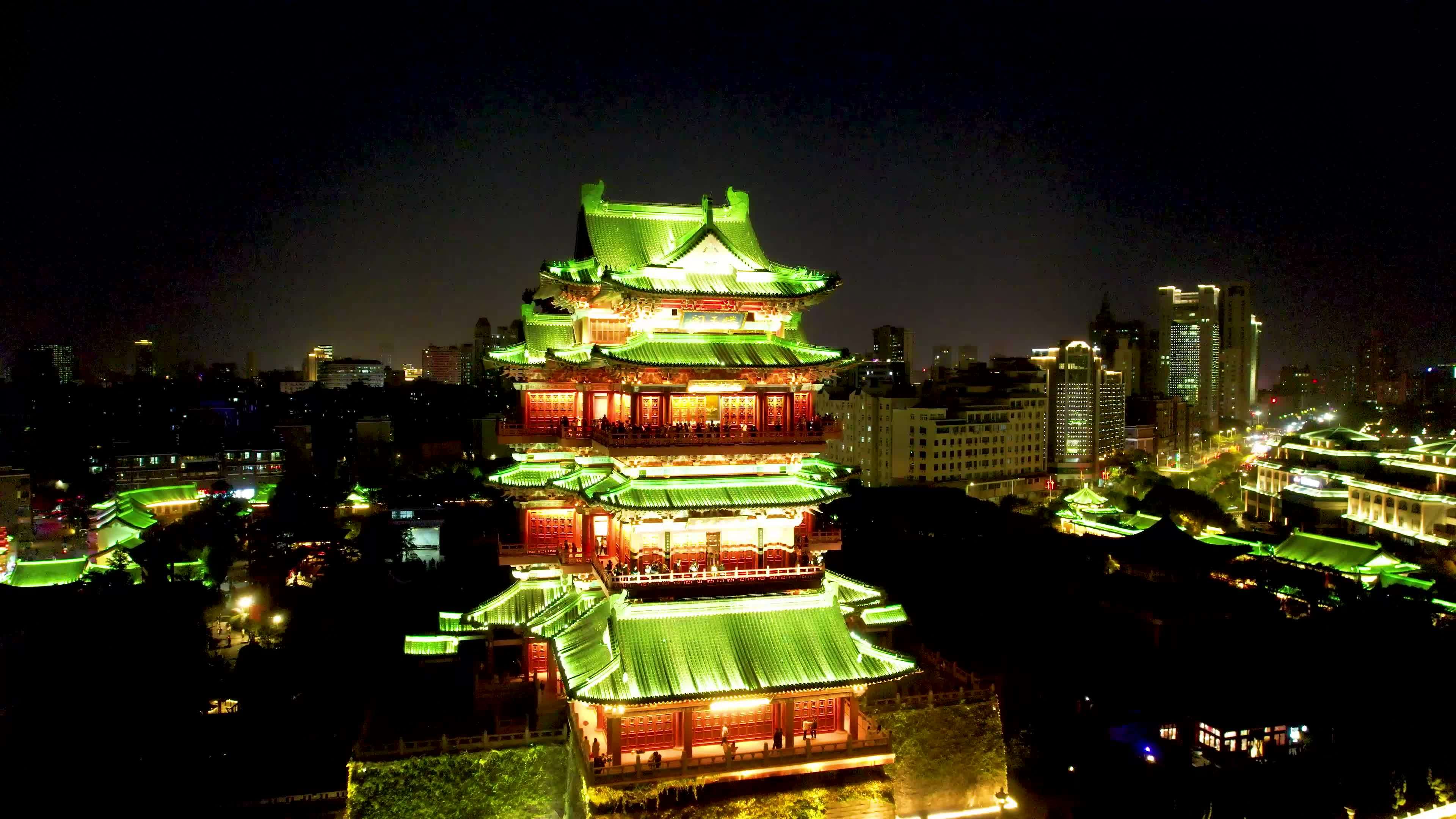 南昌滕王阁城市夜景名胜古迹赣江风光航拍视频素材画面3