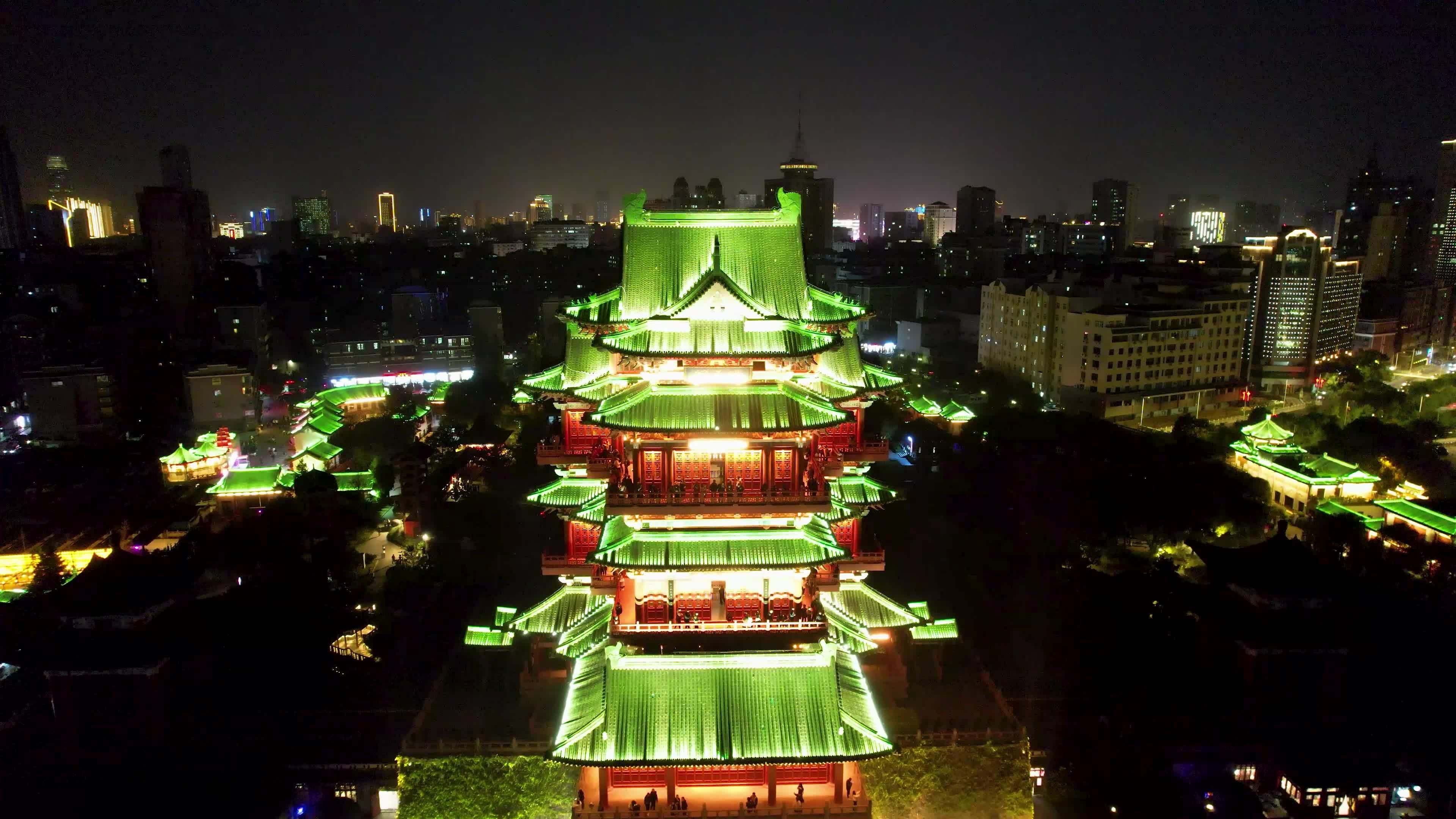 南昌滕王阁城市夜景名胜古迹赣江风光航拍视频素材画面1