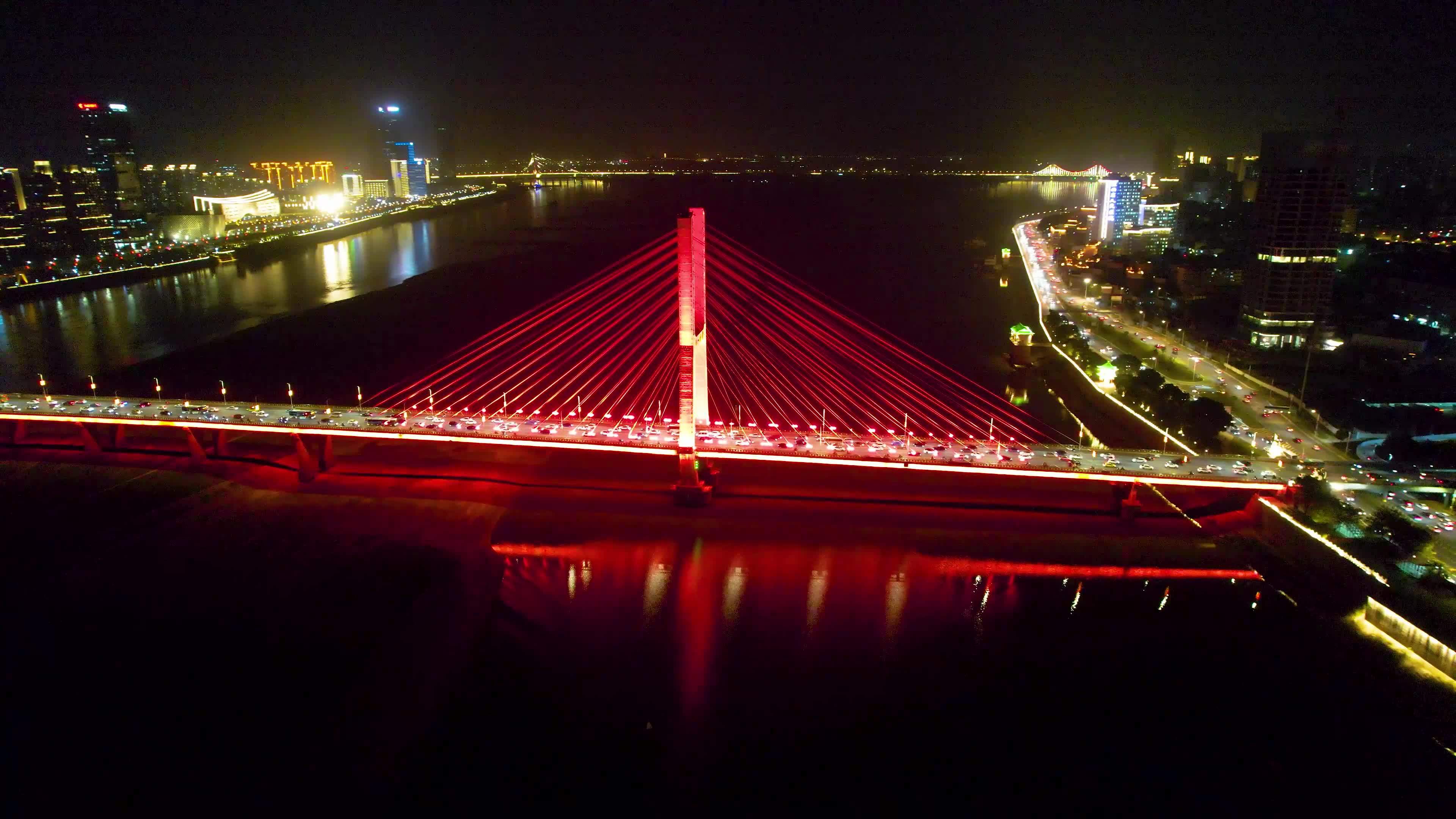 南昌滕王阁城市夜景名胜古迹赣江风光航拍视频素材画面1
