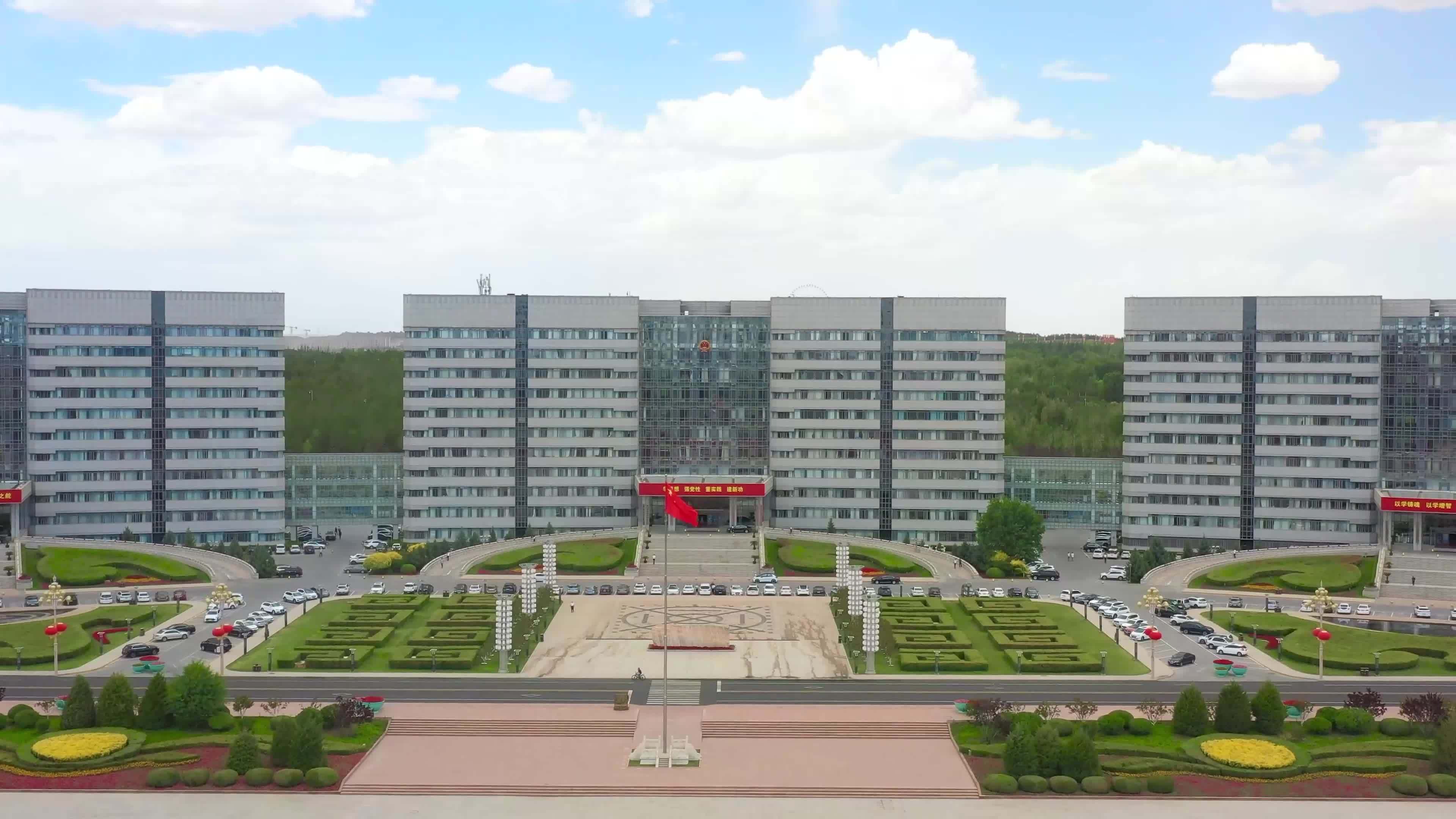 鄂尔多斯市政府航拍+延时视频素材画面1