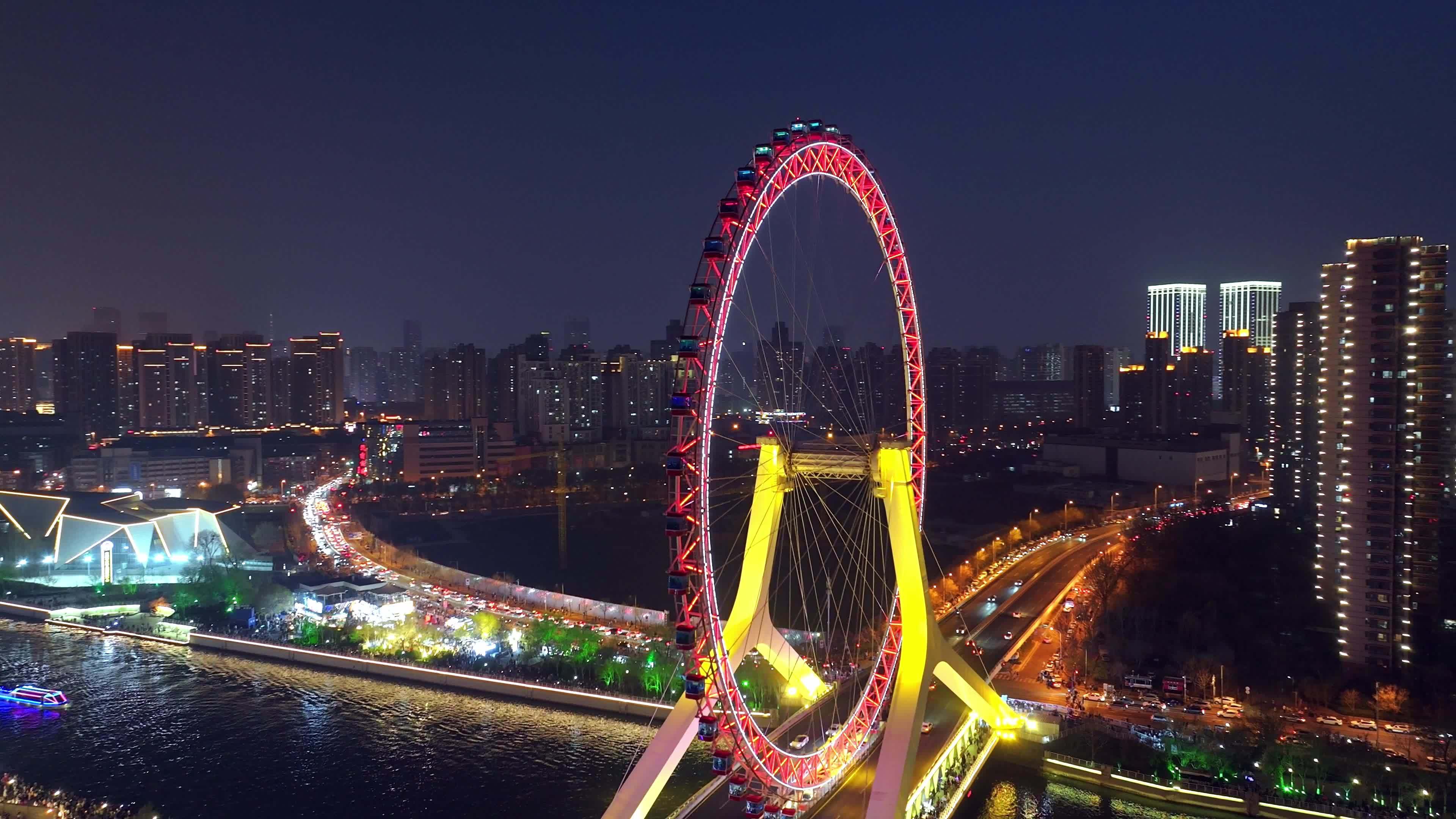 天津之眼夜景航拍海河游船视频素材画面1