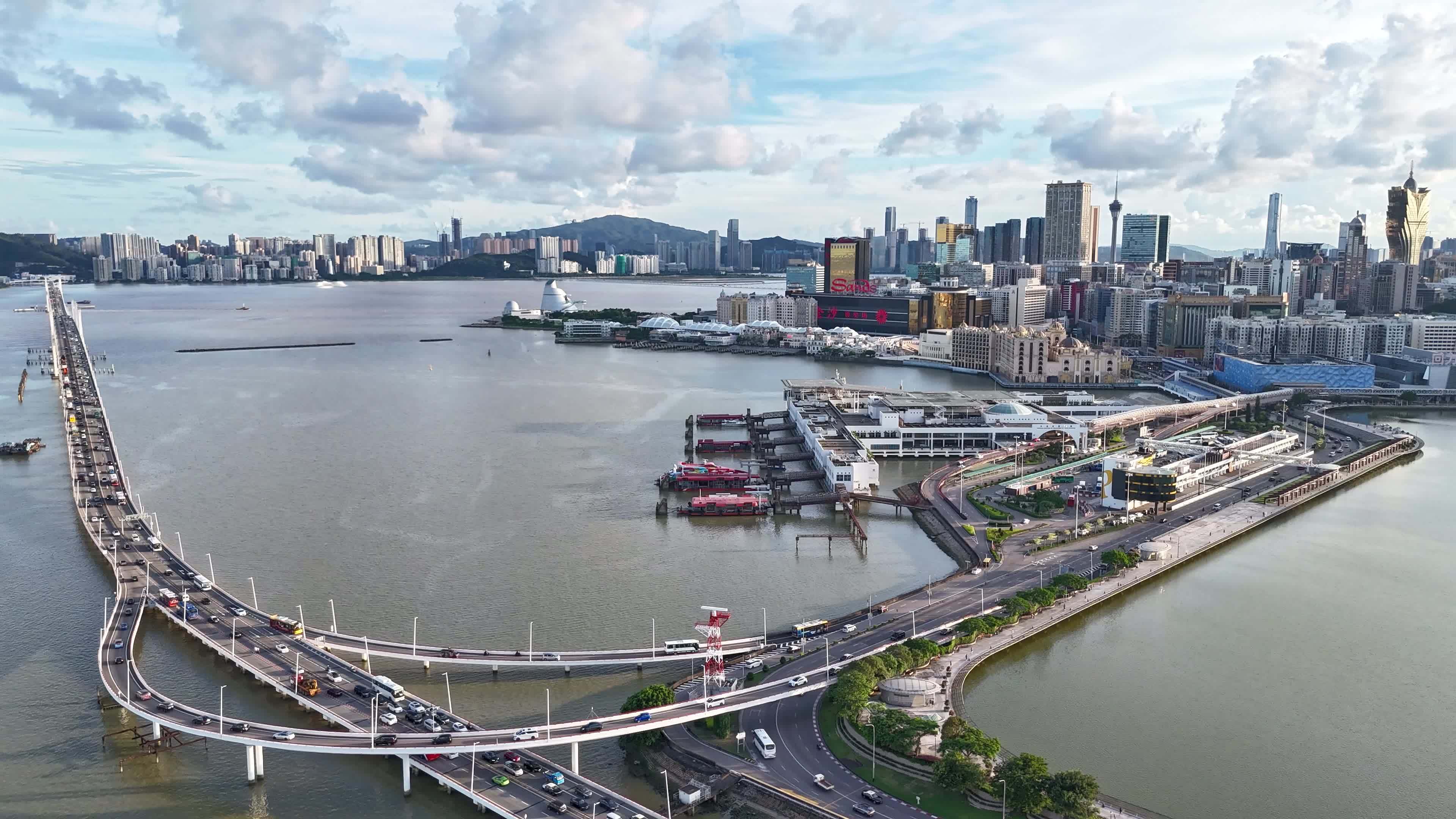 澳门外港码头友谊大桥东望洋赛道延时拍摄视频素材画面1