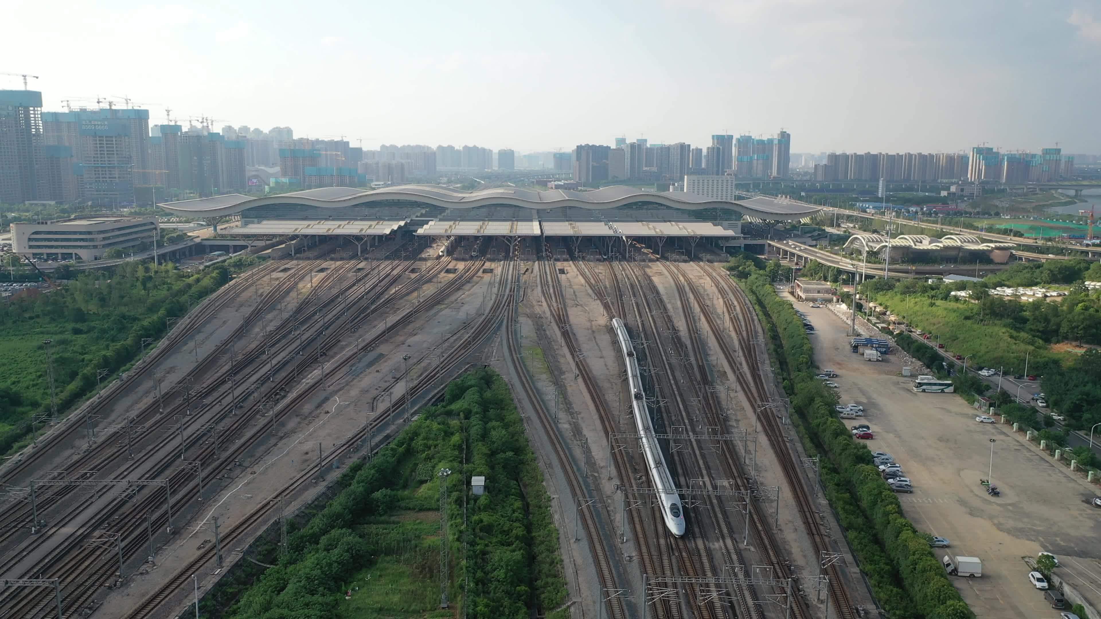 列车进站视频素材画面3