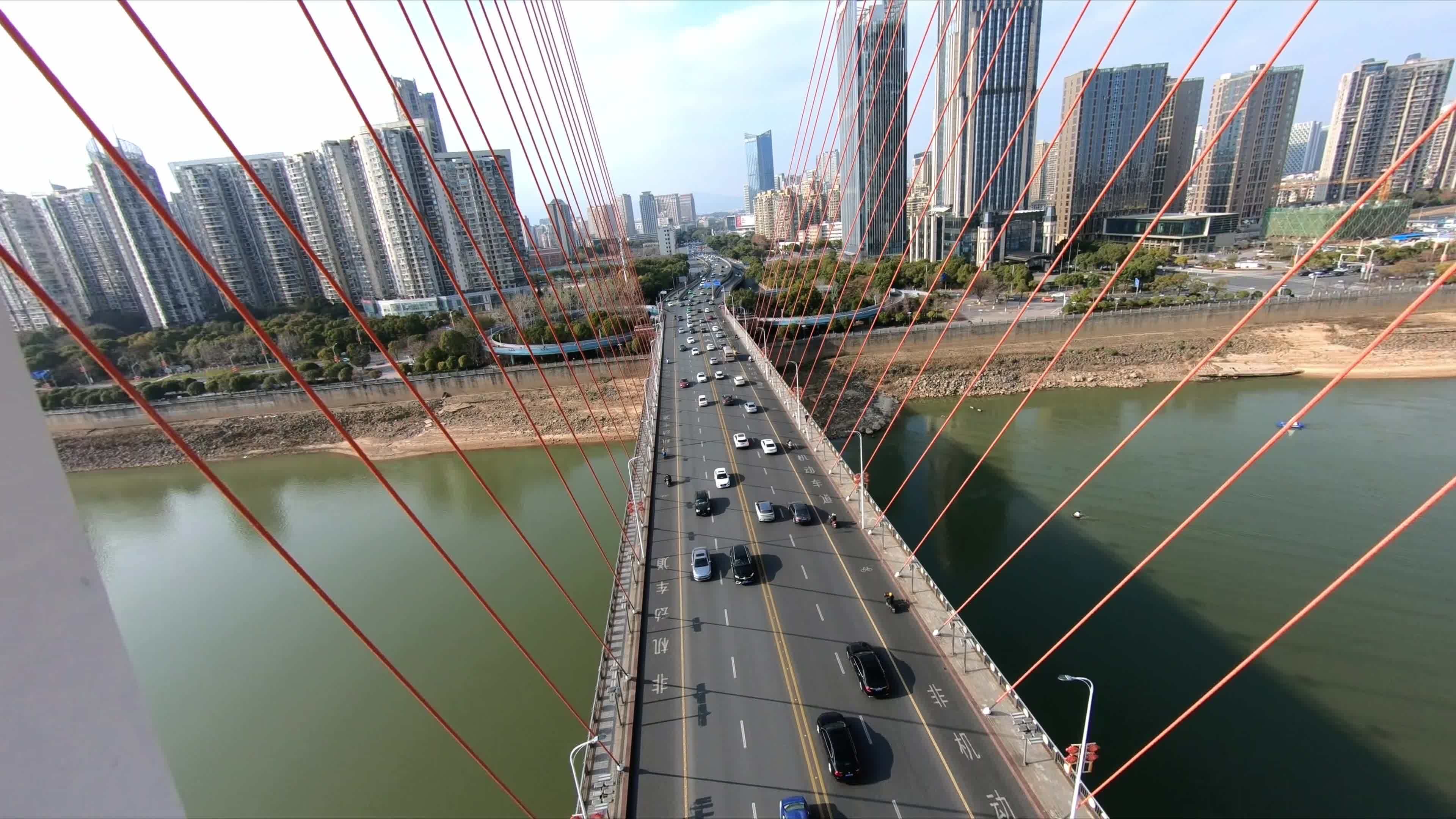南昌八一大桥fpv 穿越机视频素材画面3