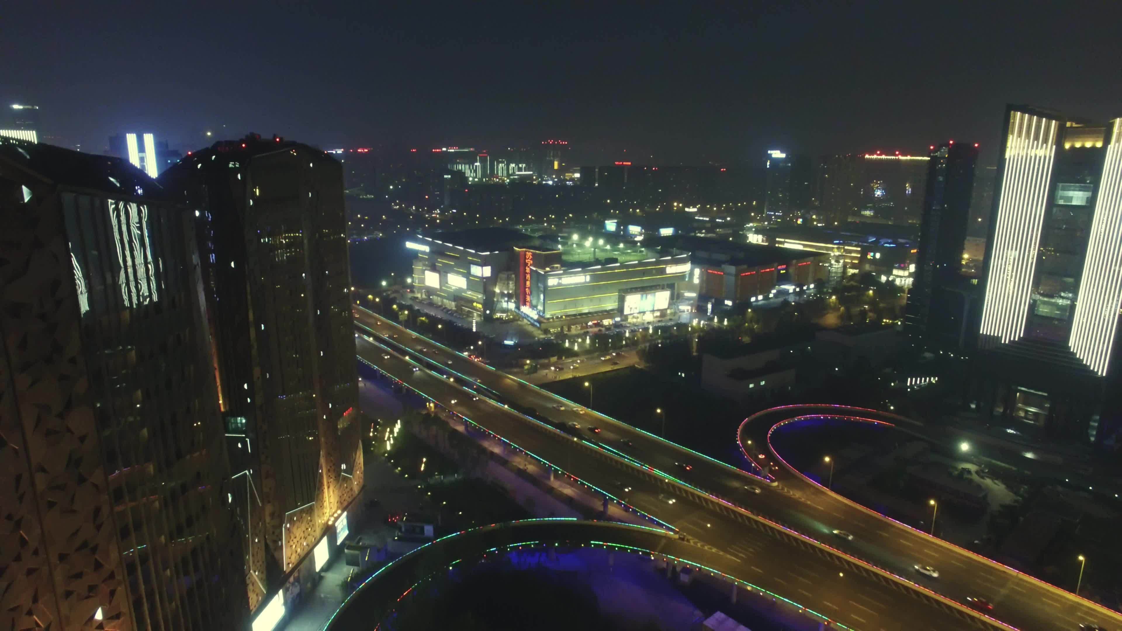 成都凯德广场夜景夜景航拍视频素材画面1