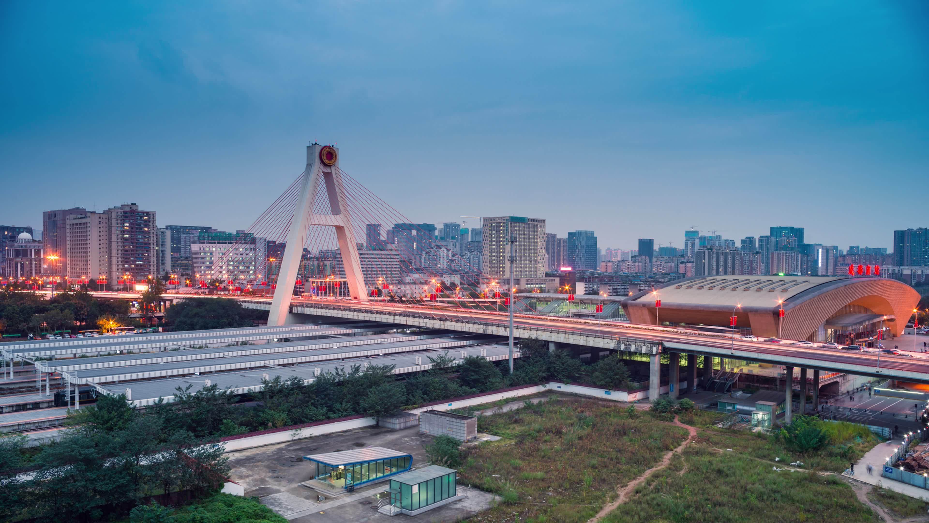 成都武侯区天府立交桥夜景延时视频素材画面1