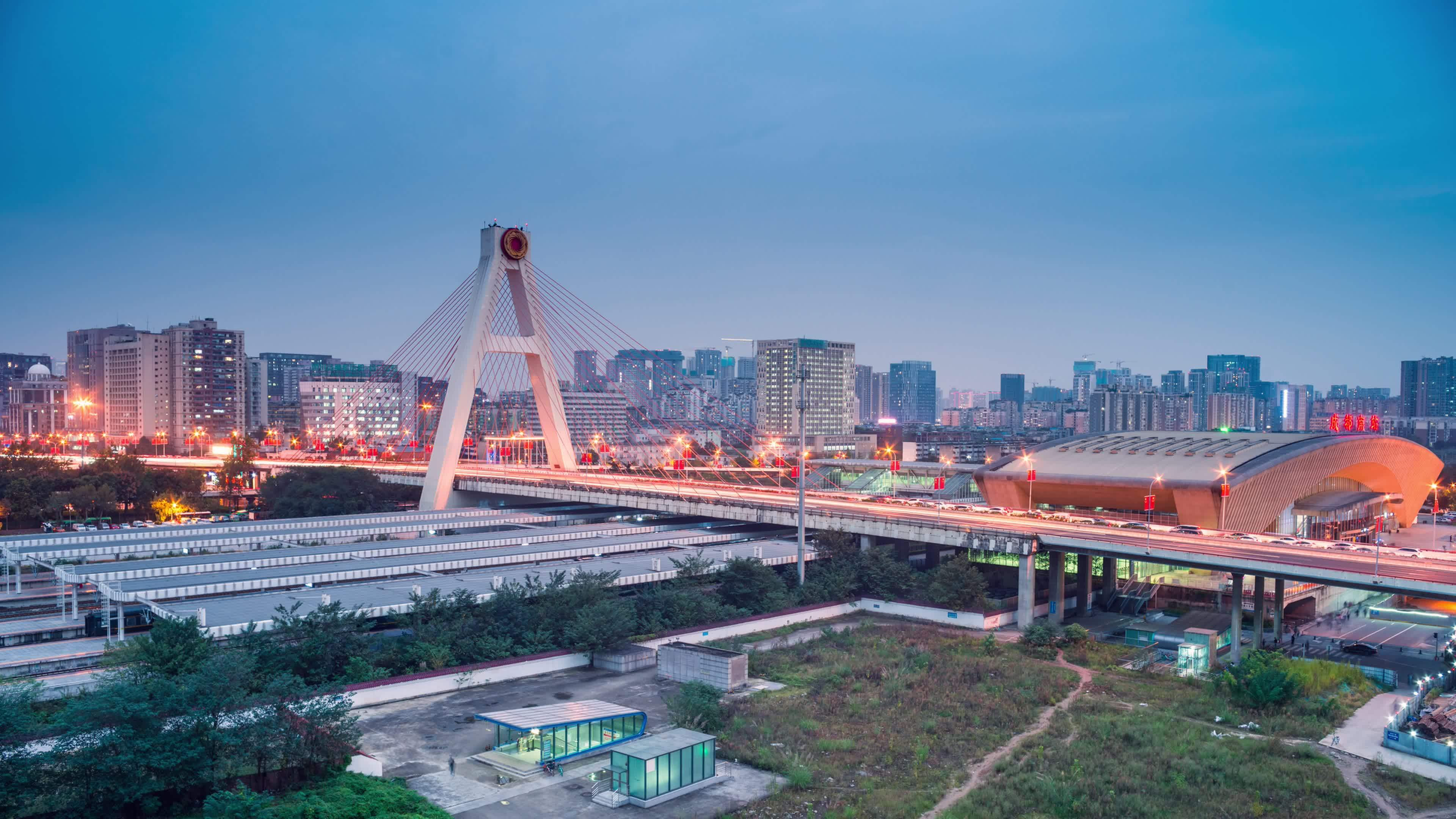 成都武侯区天府立交桥夜景延时视频素材画面3