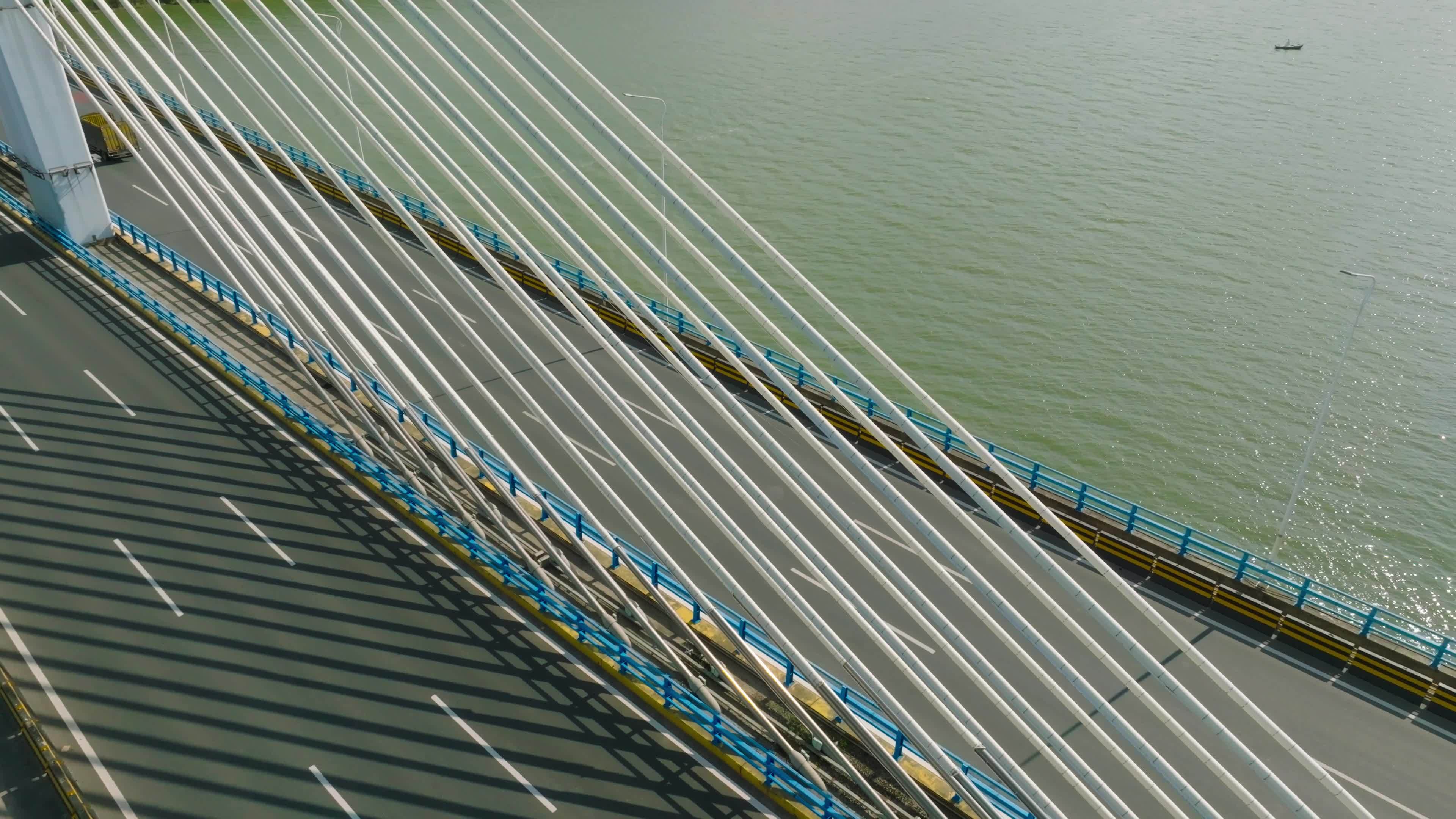 【原创4k】武汉中法友谊大桥视频素材画面1
