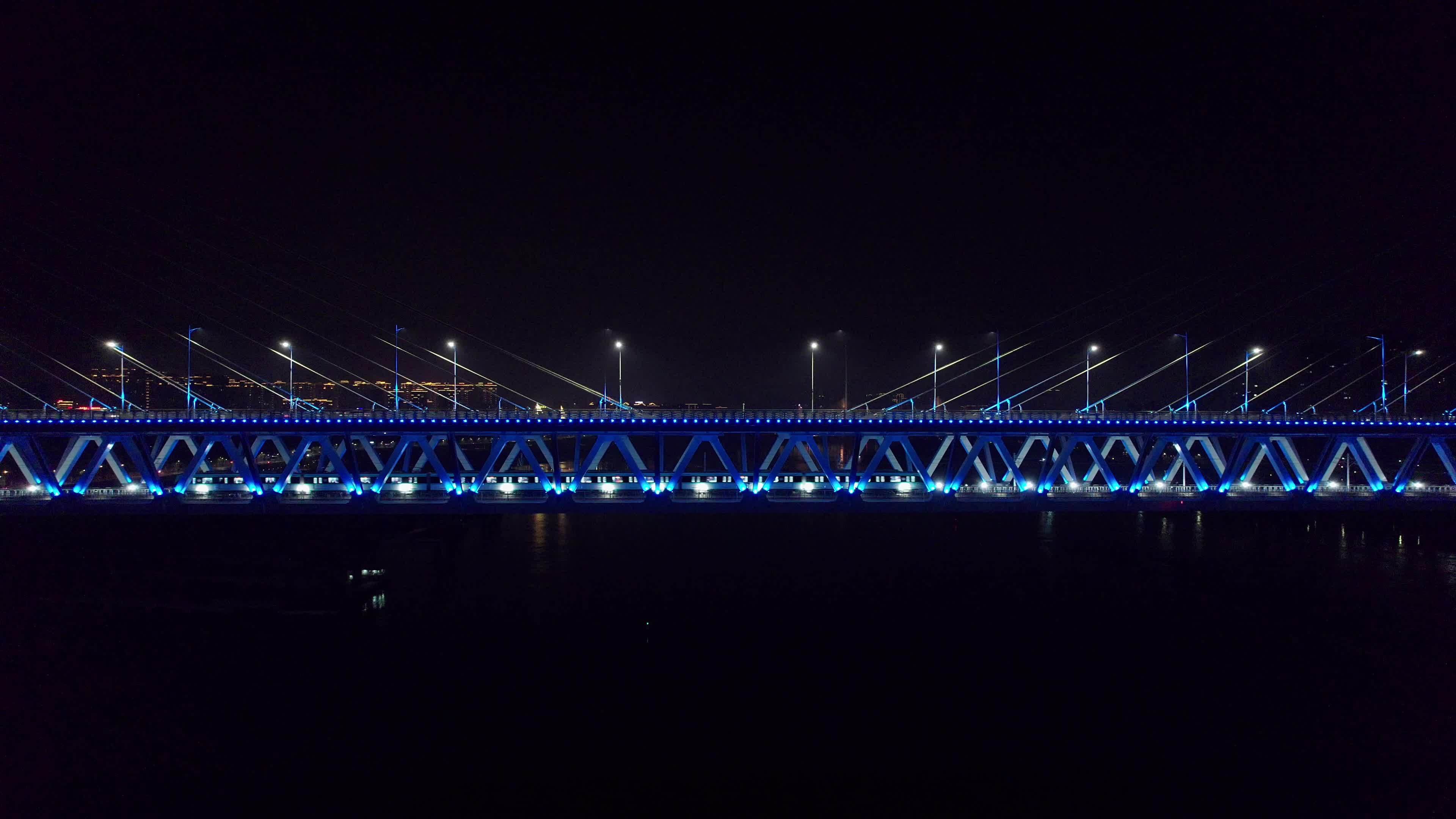 白居寺大桥夜景航拍【4K】视频素材画面2