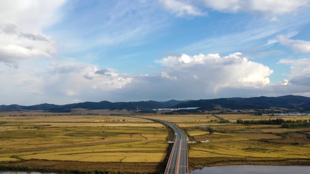 北大荒中秋田野云天视频素材