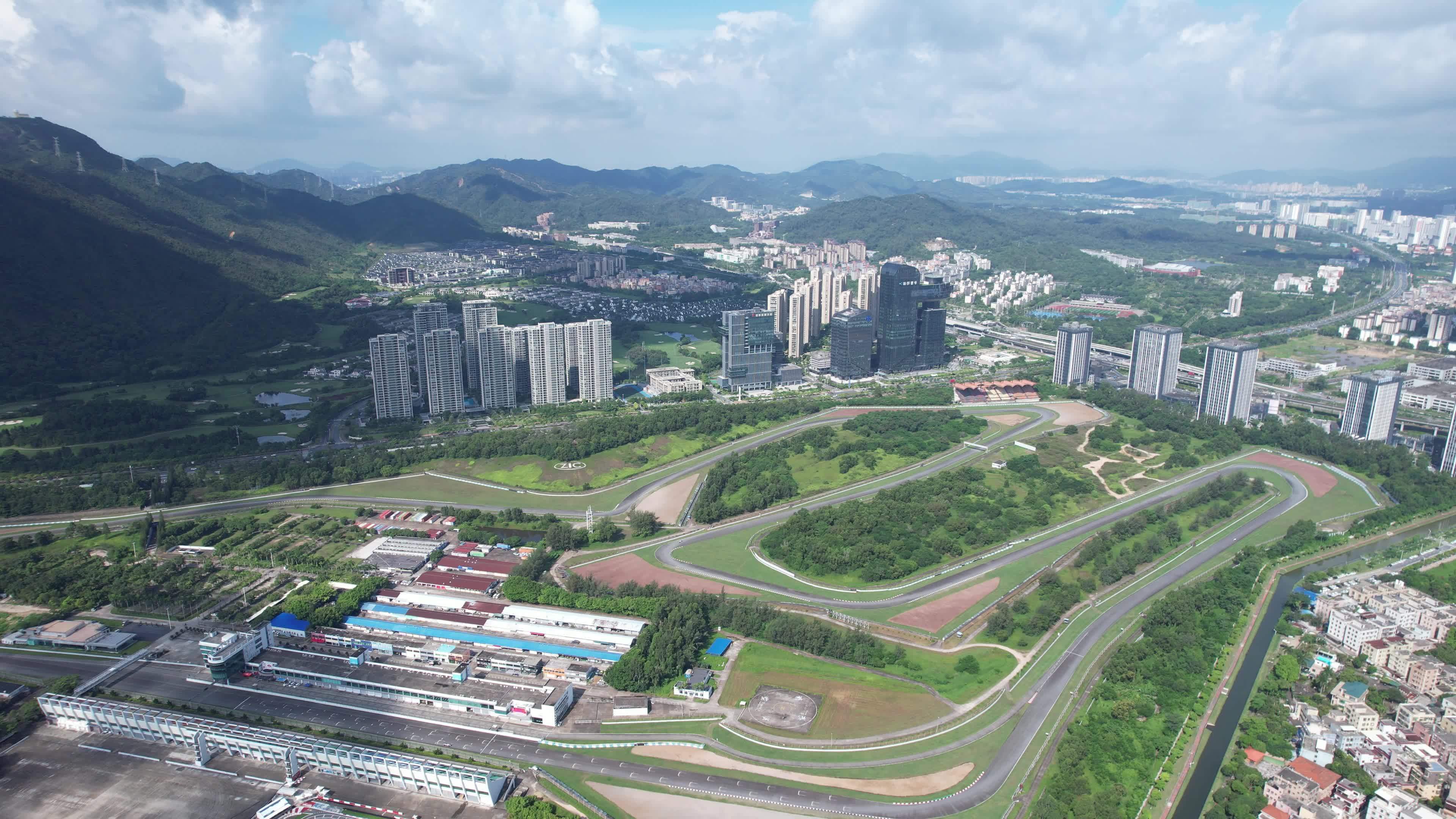 珠海国际赛车场4K大景航拍视频素材画面1