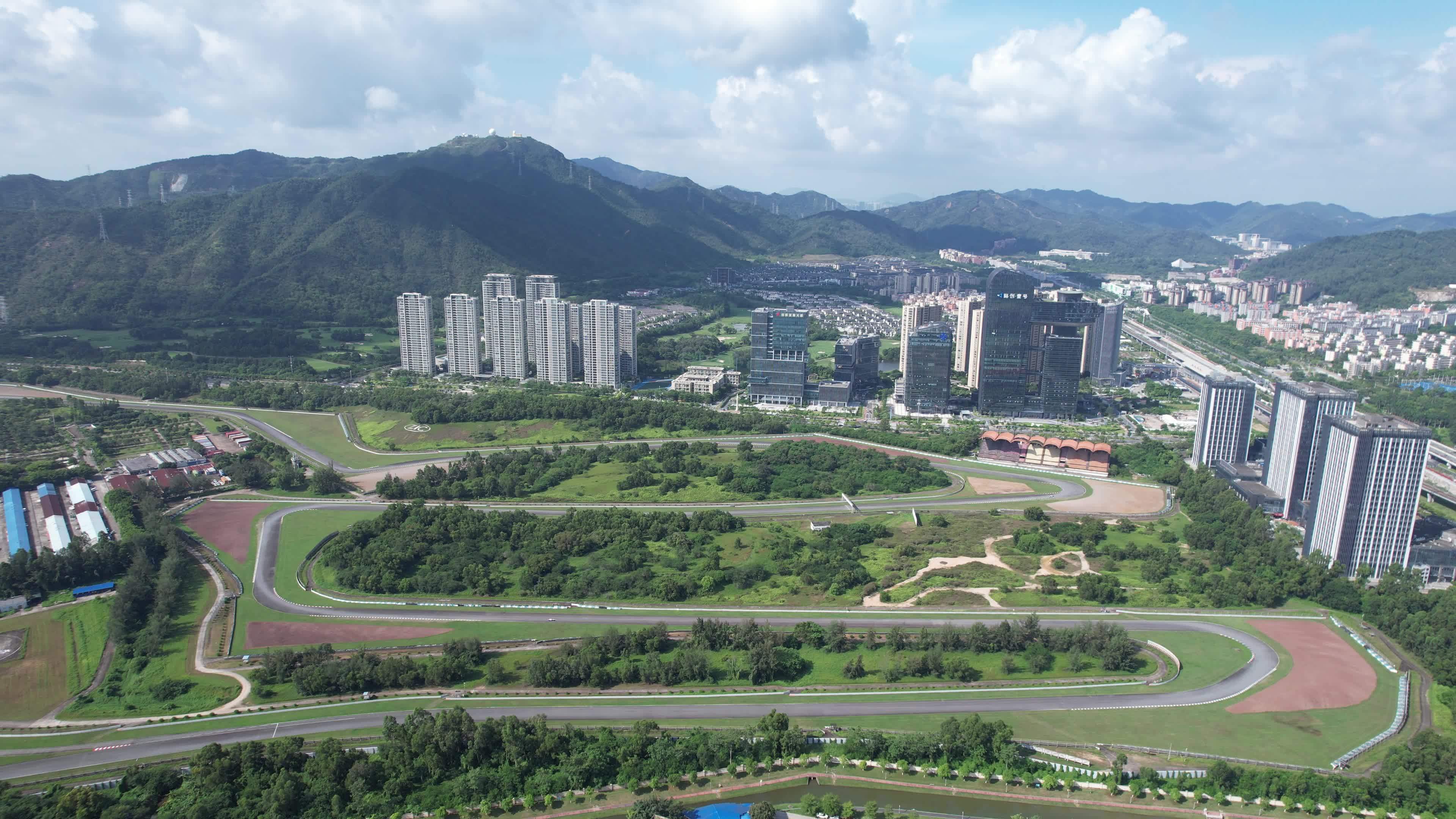 珠海国际赛车场4K大景航拍视频素材画面1
