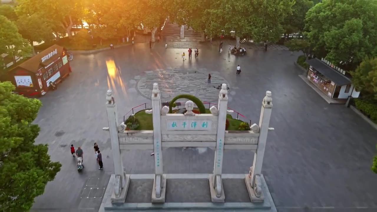 杭州拱宸桥视频素材画面1