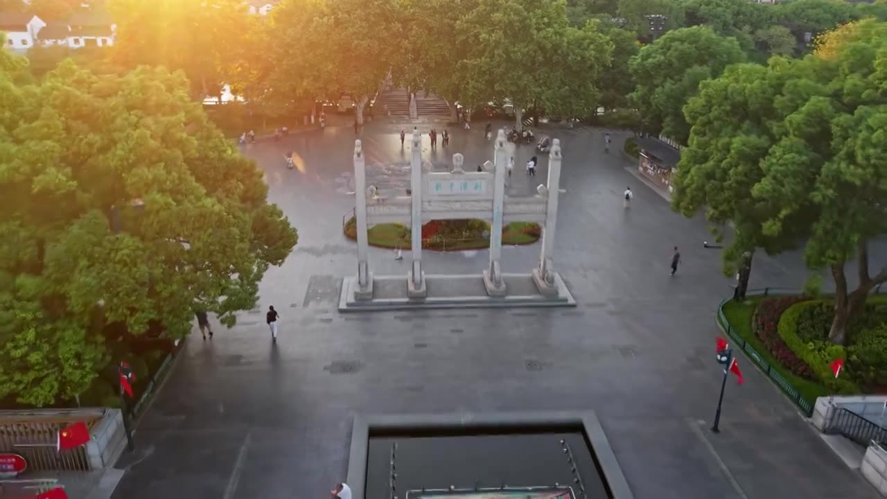 杭州拱宸桥视频素材画面1