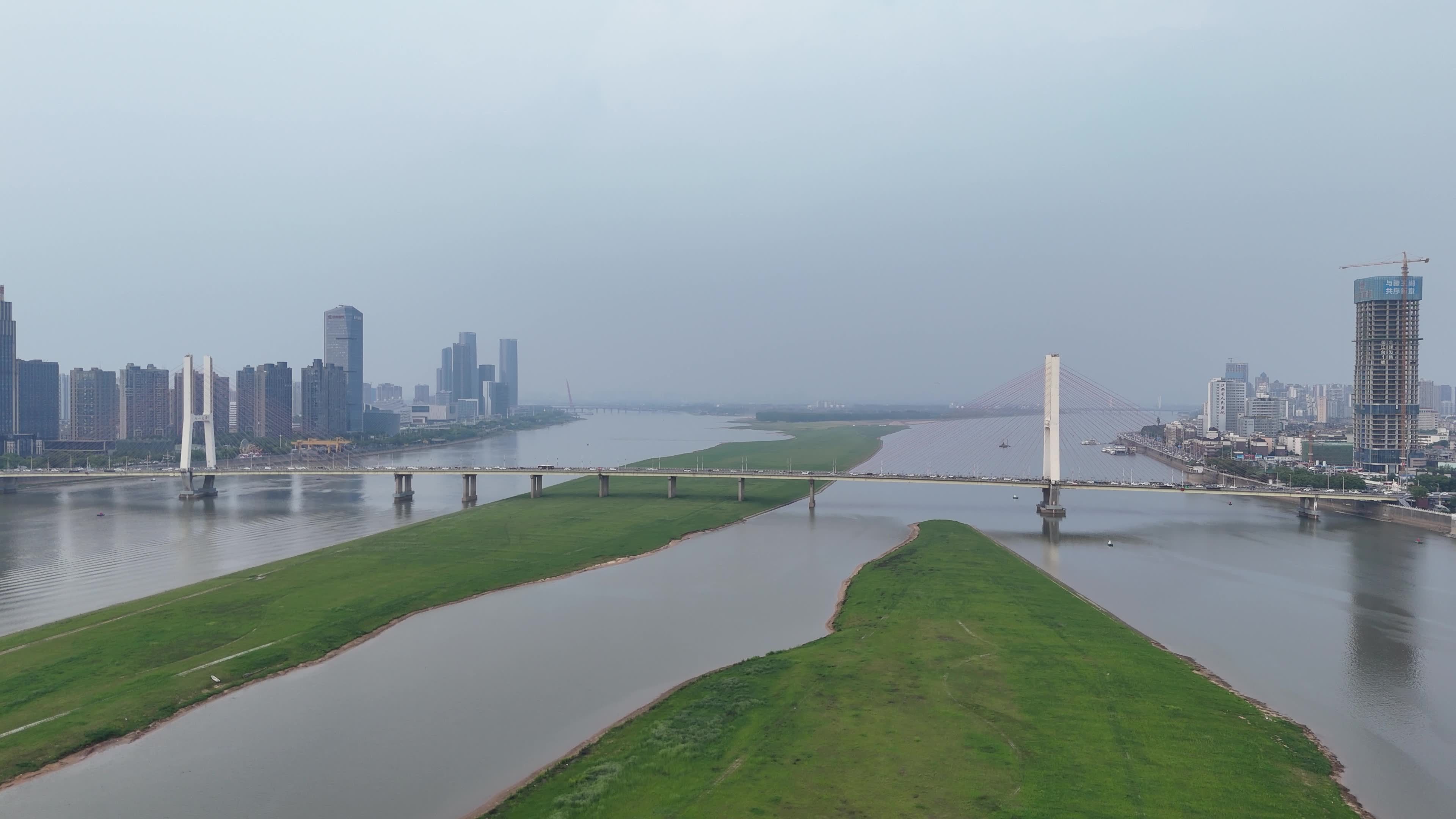 南昌市八一大桥视频素材画面1