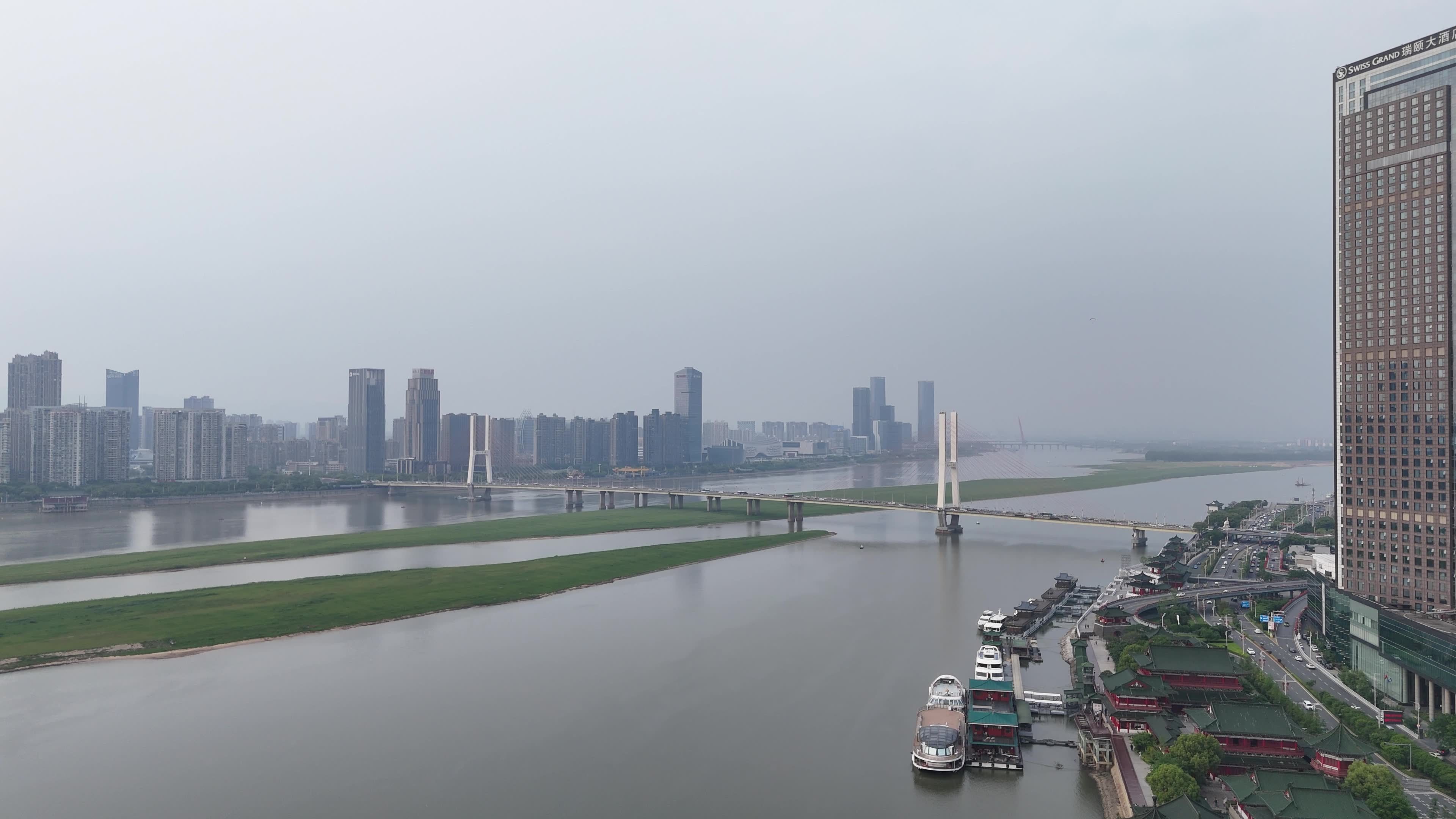 南昌市八一大桥视频素材画面3