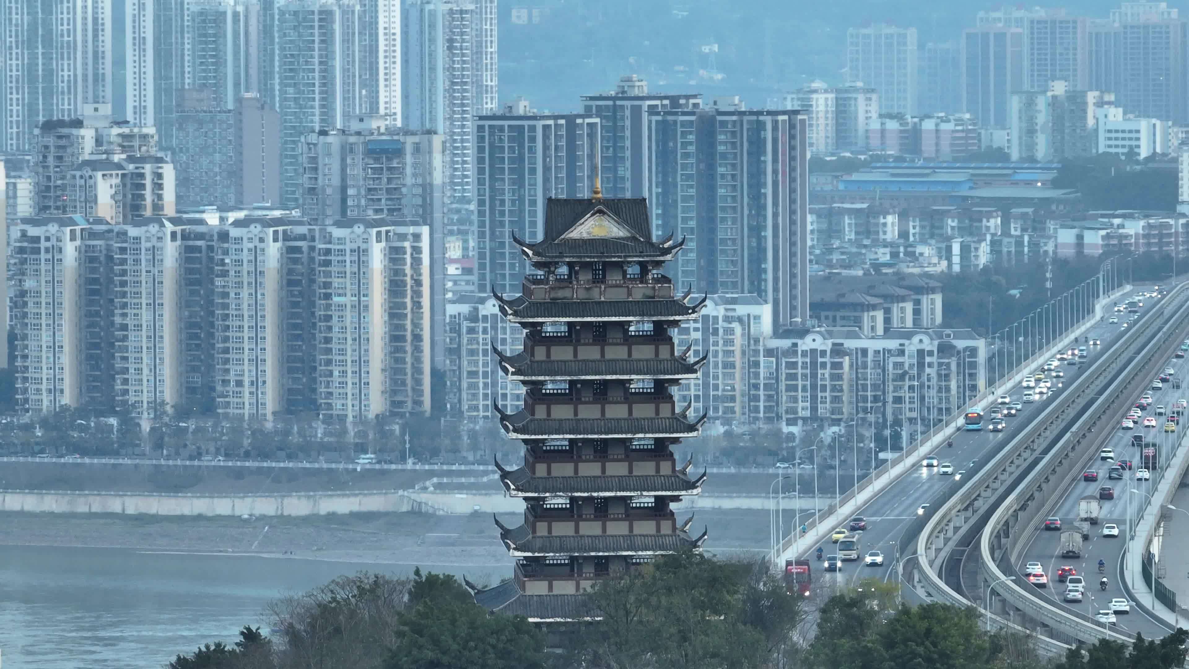 重庆大渡口揽江公园和白居寺大桥视频素材画面4