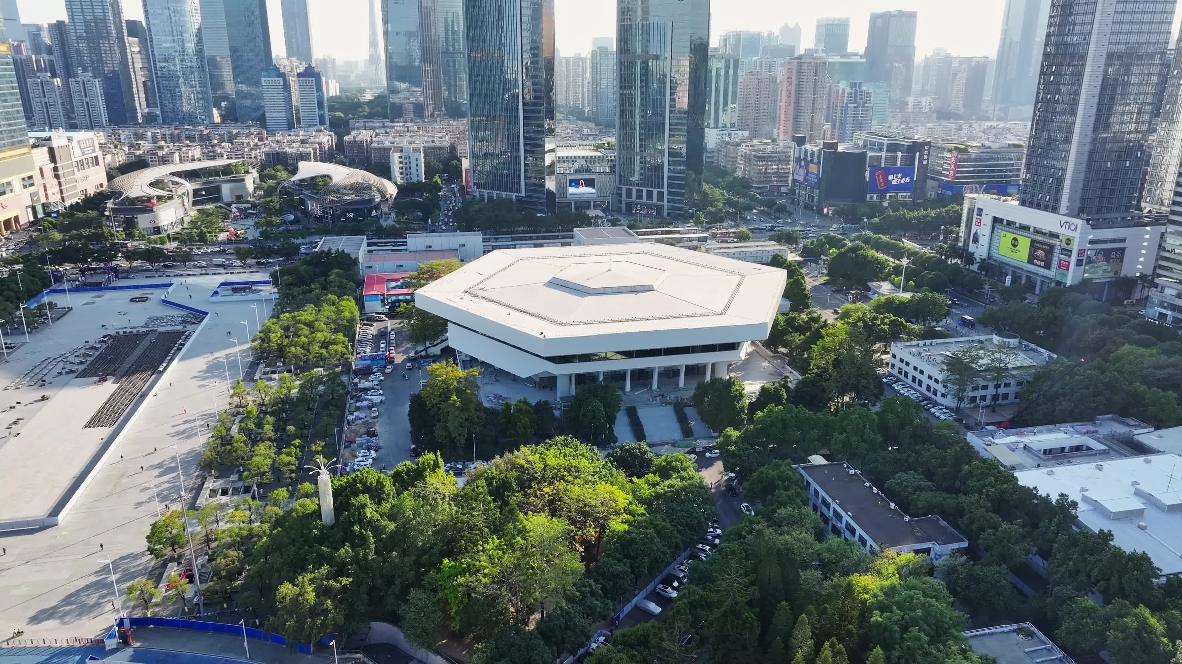 广州天河体育中心航拍视频素材画面1