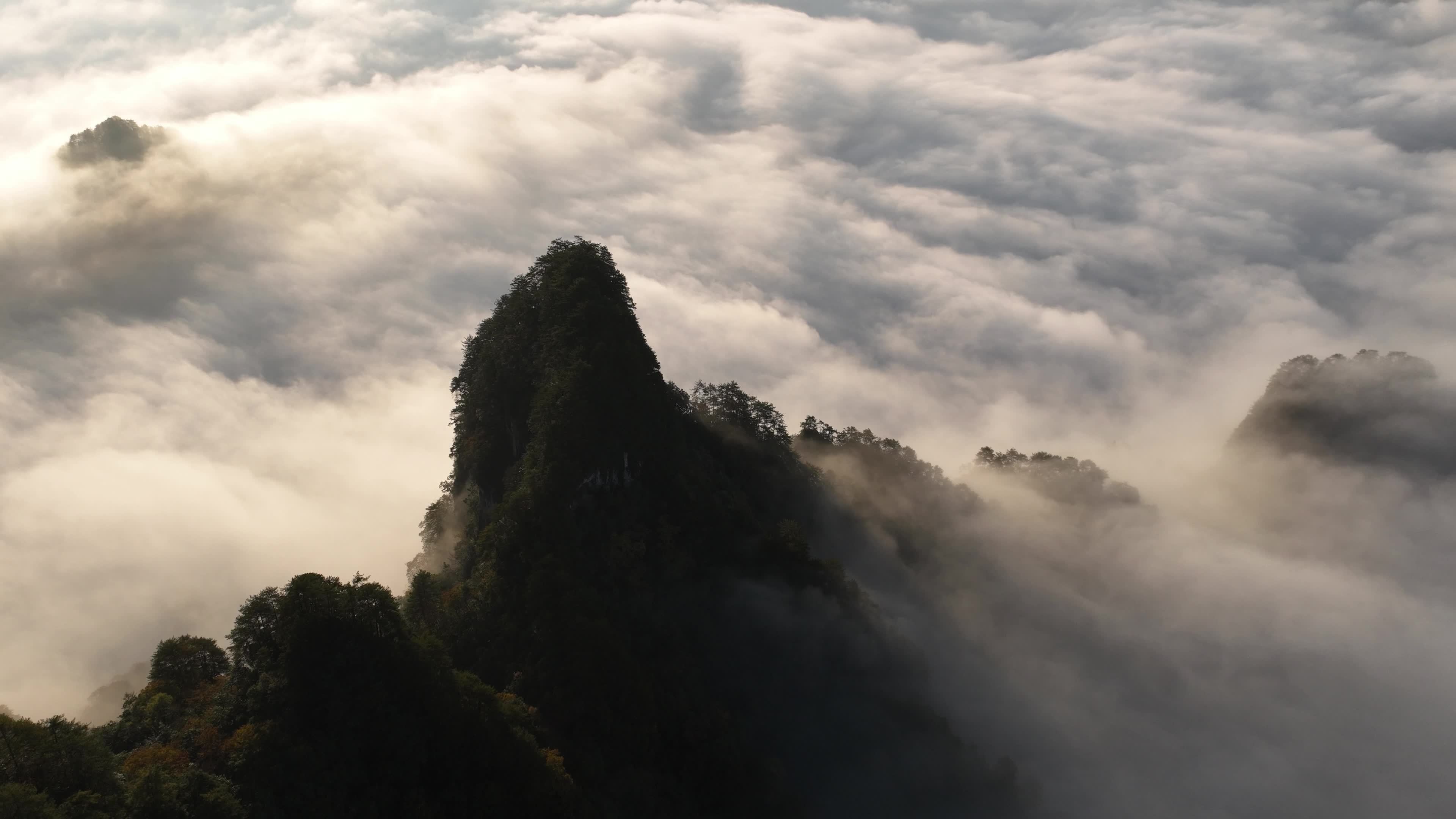 巴中光雾山燕子岭云海视频素材画面2