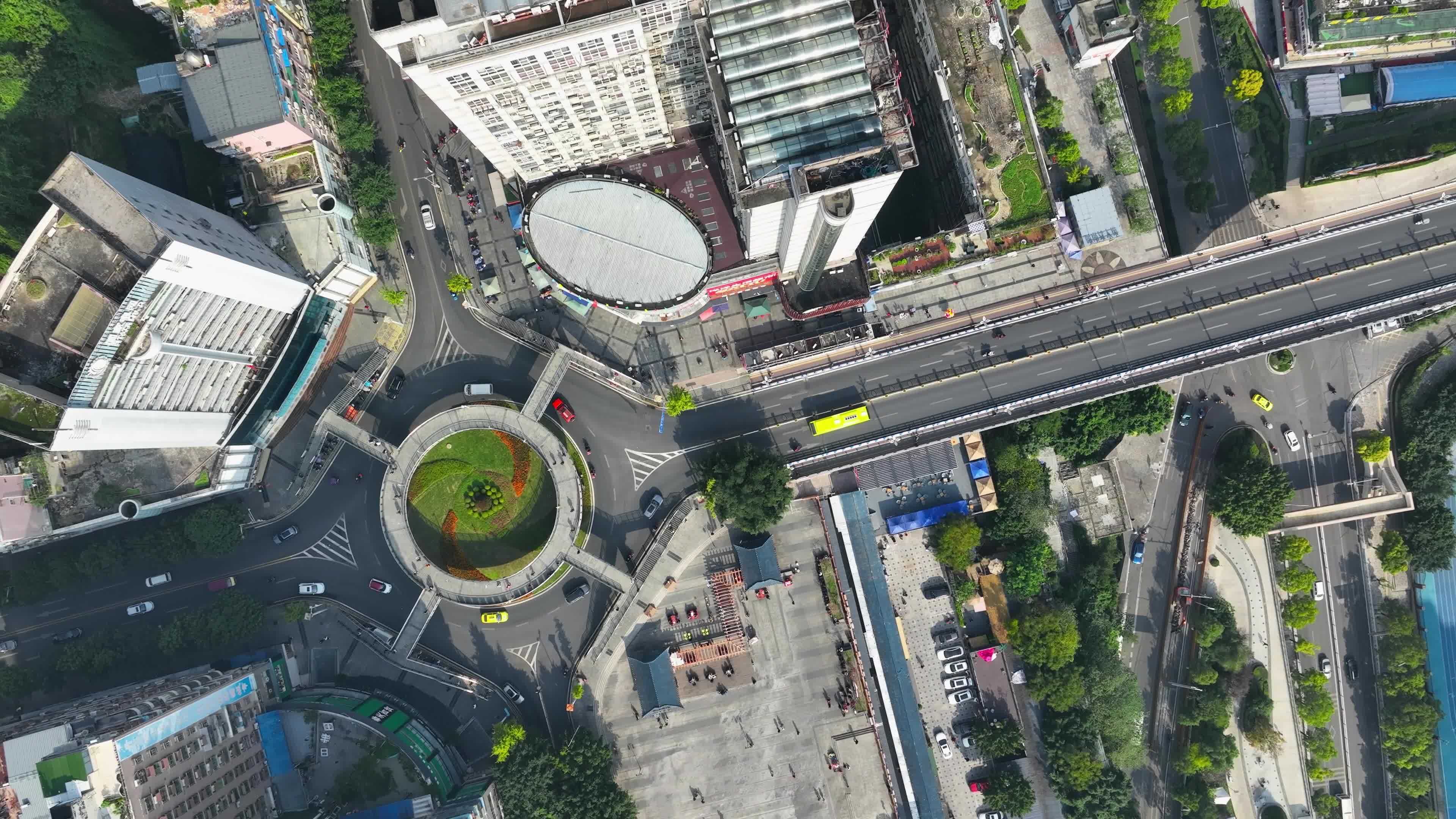 航拍重庆奉节县城市风光 圆形立交桥视频素材画面4