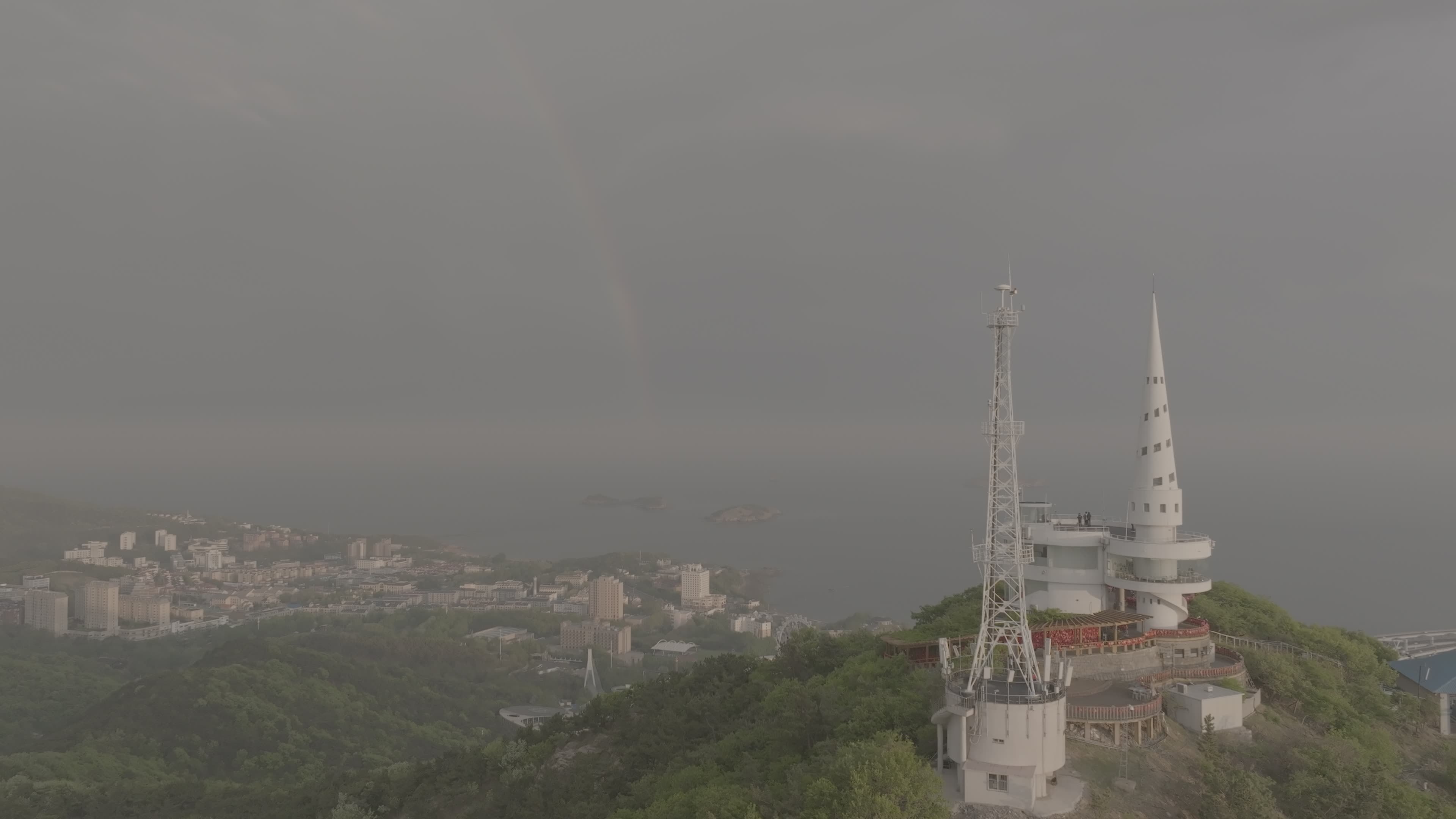 大连莲花山塔雨后彩虹航拍DLOG模式视频素材画面1